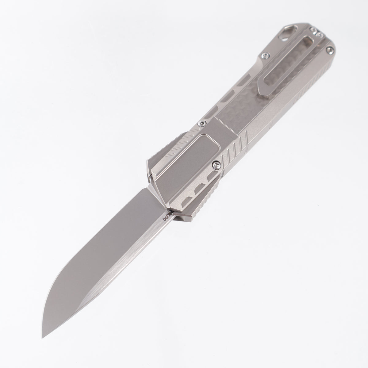 Remette Sharp Leopard - 3D Chevron Millled Titanium - Pearlescent M390 - RTSLA