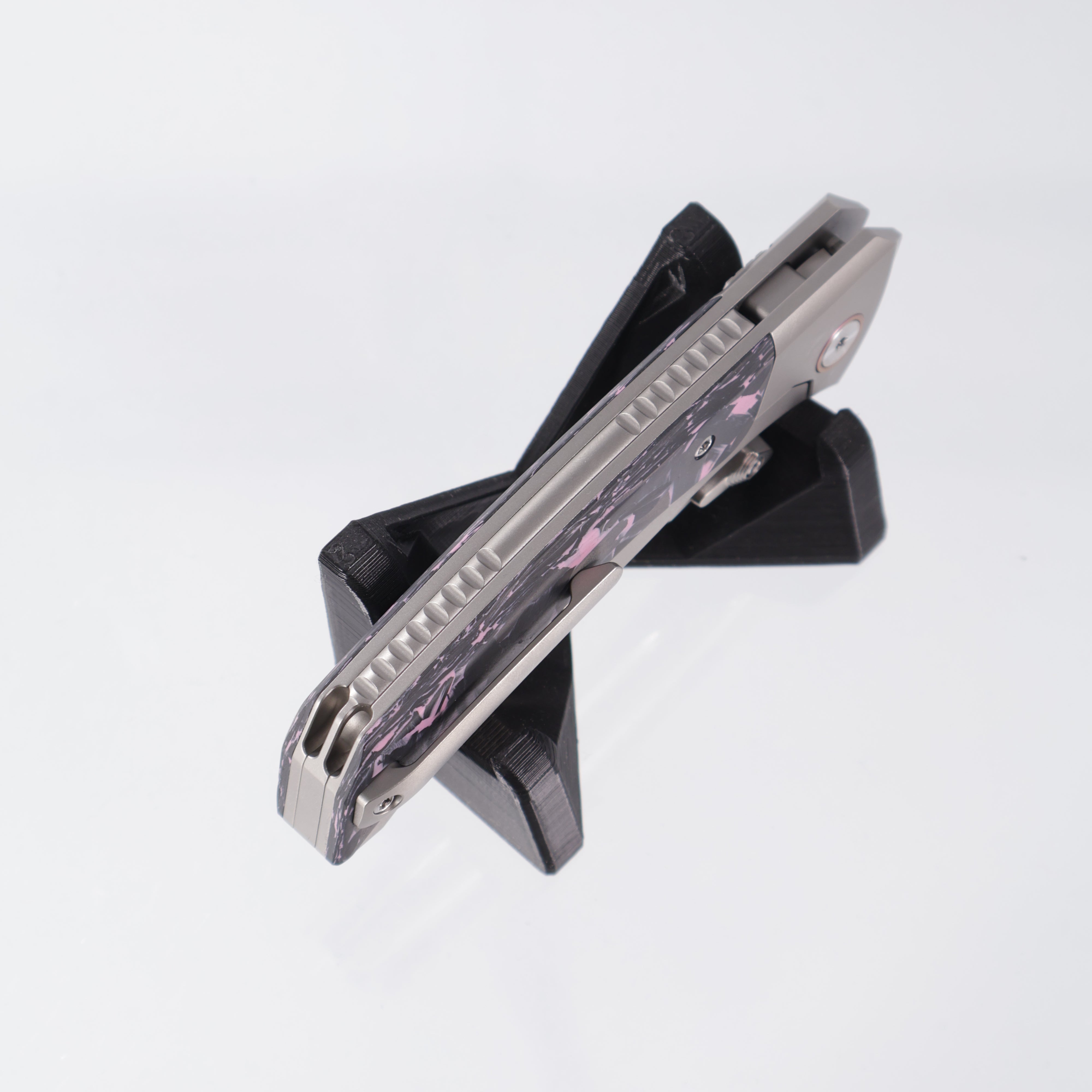 Remette Steed - Pink/Black CF & Titanium - M390 Pearlescent Stonewash - RTWS-TP
