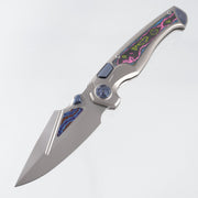 Remette Scepter - Pearlescent Titanium w/ Ultimate Warrior Camo Carbon Inlays & Blue Hardware - Pearlescent M390 w/ Timascus Inlays - SCPT-D