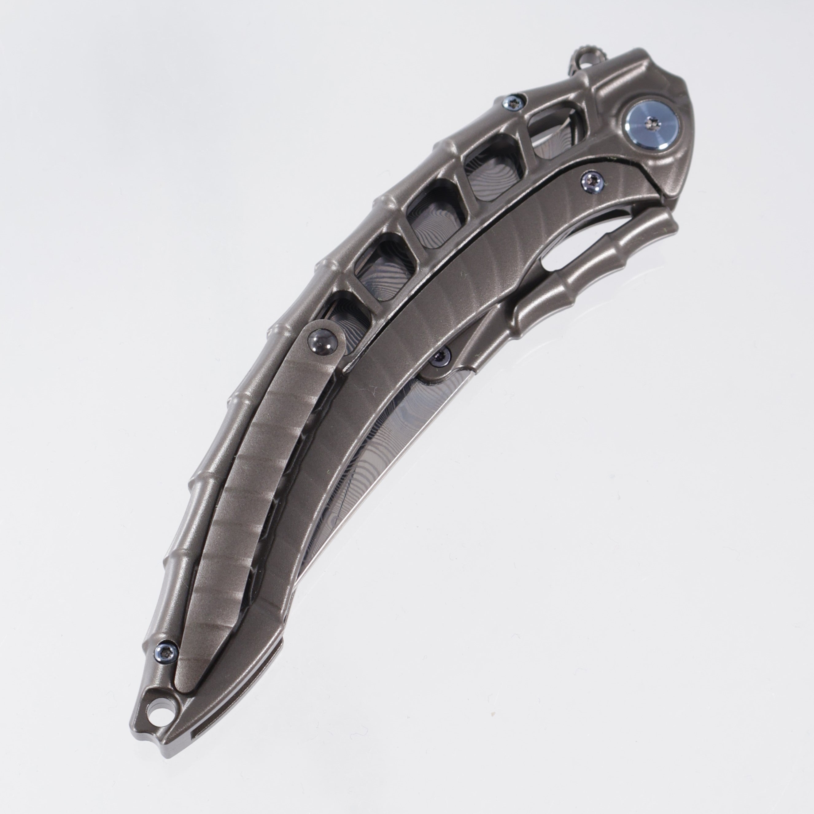Rike Alien 4 + Pen Tool - Gray Titanium w/ Blue Hardware - Damasteel - RK-12261-1