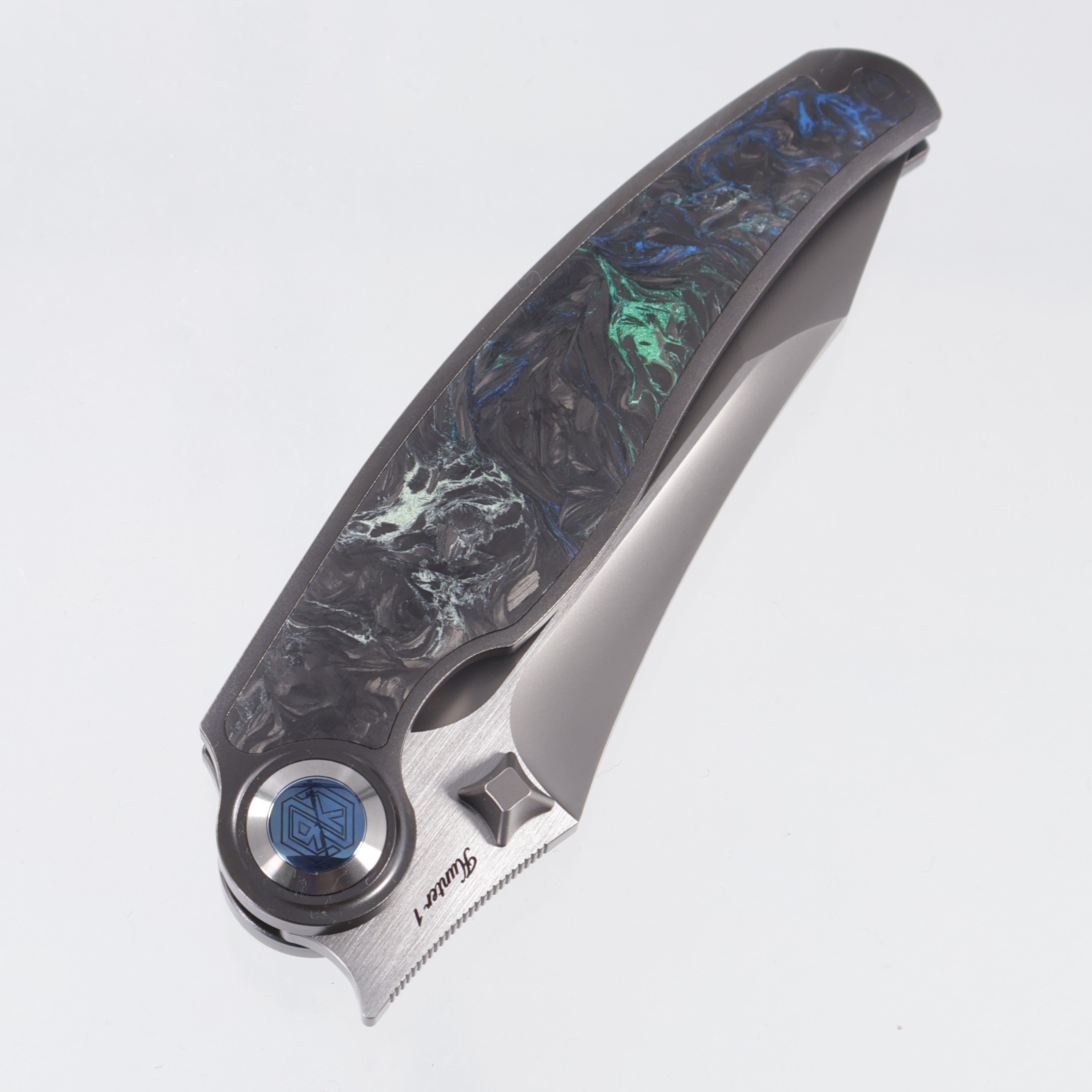Rike Hunter 1 - Dark Gray Titanium w/ Blue Green Carbon Fiber - Pearlescent S90V - DG/BGCF