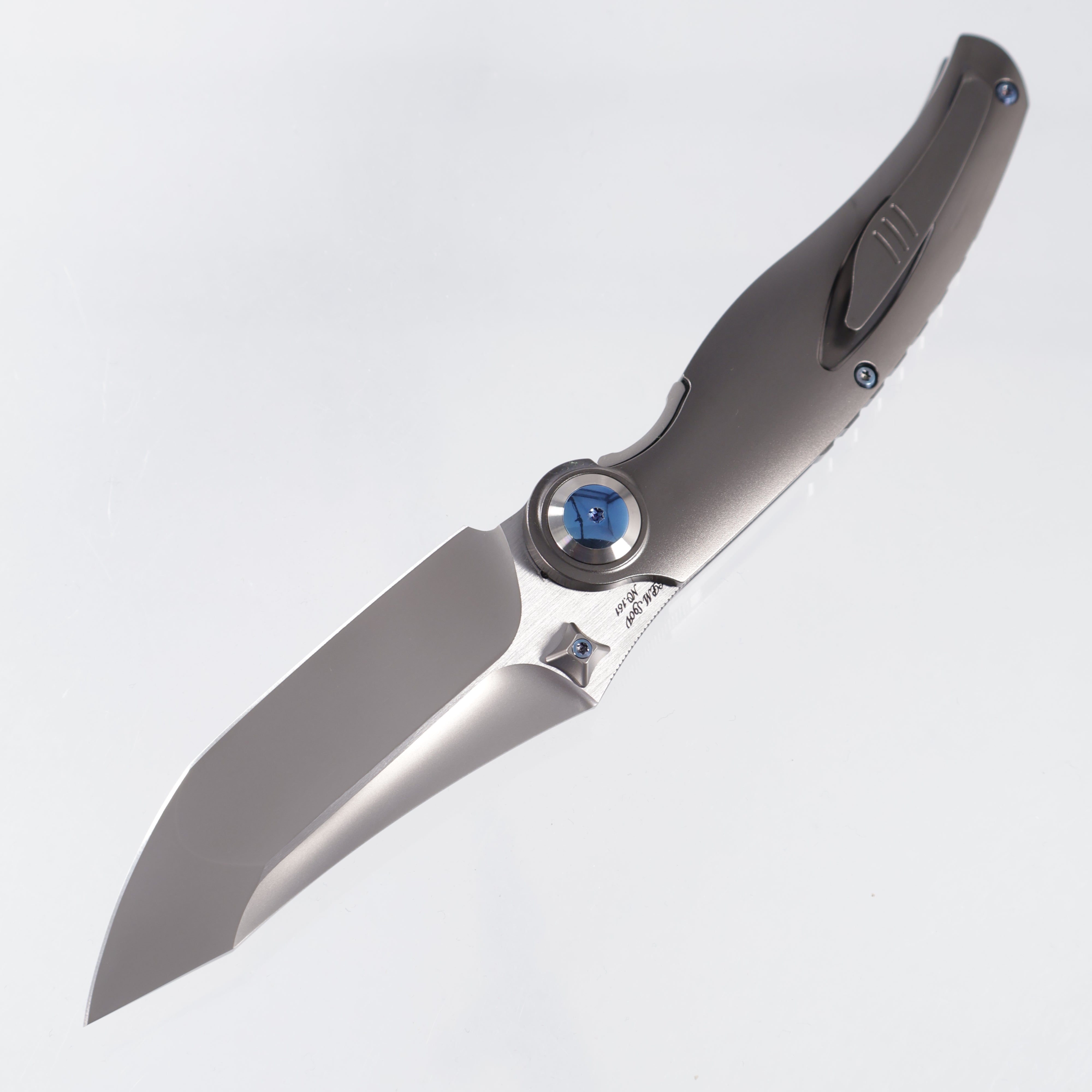 Rike Hunter 1 - Dark Gray Titanium w/ Blue Green Carbon Fiber - Pearlescent S90V - DG/BGCF