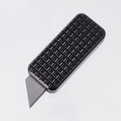 Rivery Manufacturing Zero Utility Knife - Black Grenade Pattern Aluminum