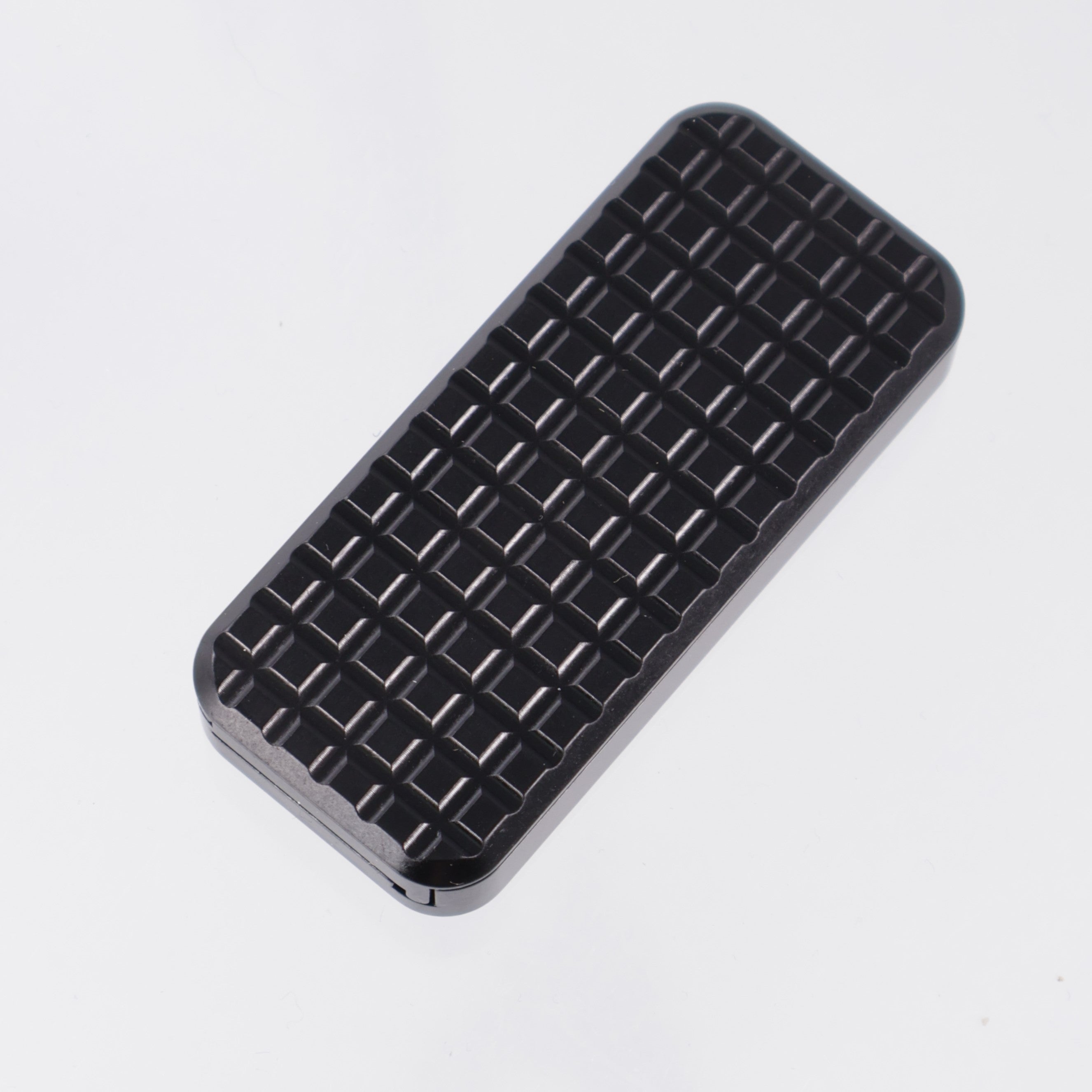 Rivery Manufacturing Zero Utility Knife - Black Grenade Pattern Aluminum