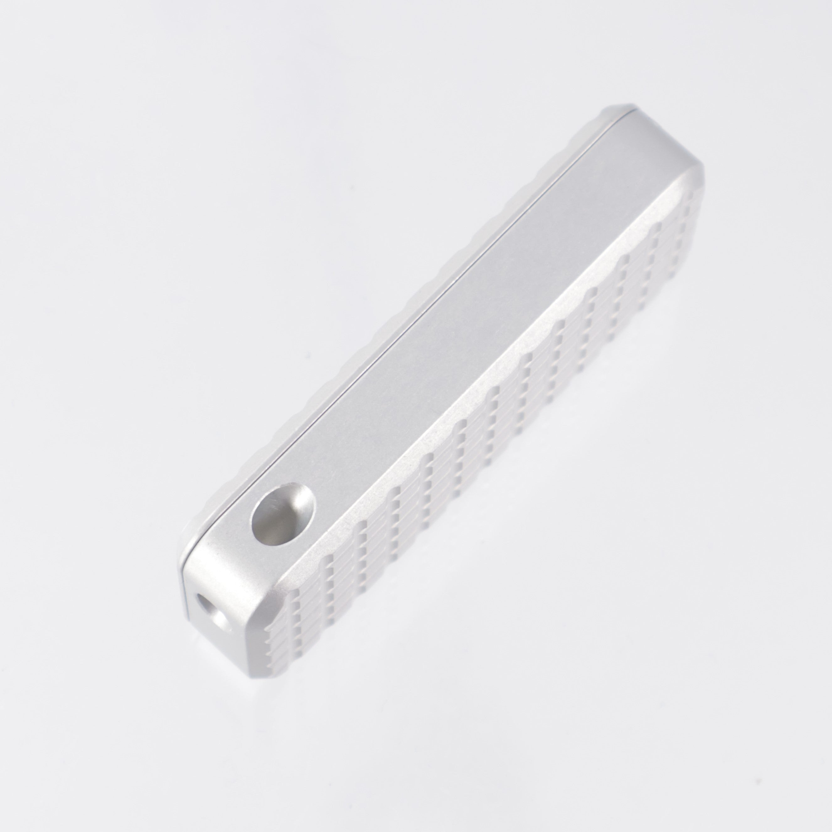 Rivery Manufacturing Zero Utility Knife - Gray Grenade Pattern Aluminum