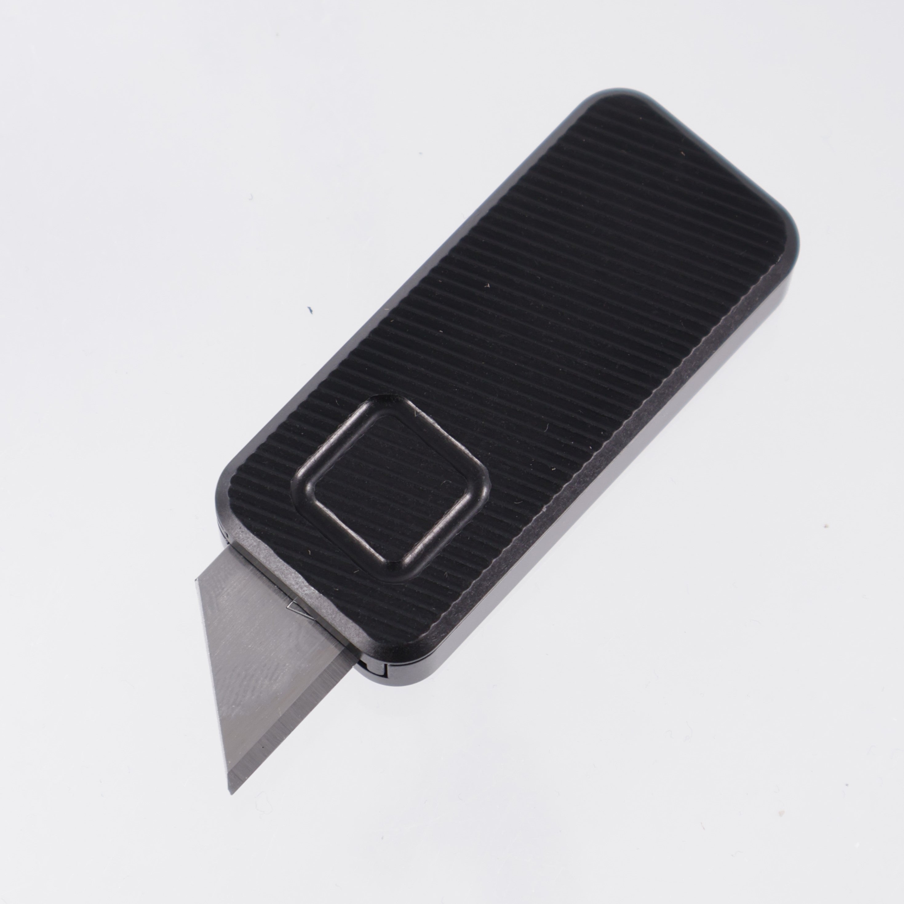 Rivery Manufacturing Zero Utility Knife - Black File Pattern Aluminum
