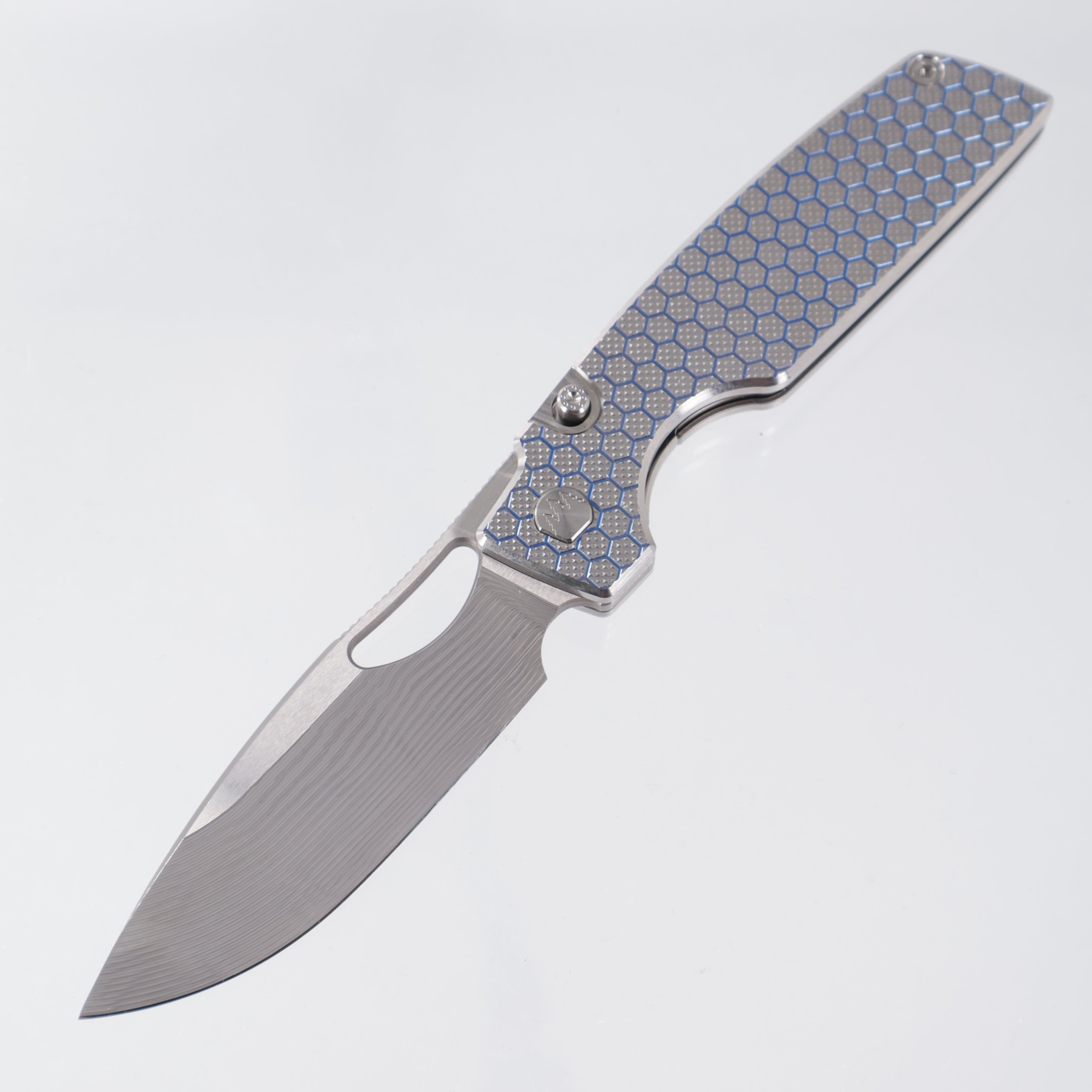 Rob Johnsons Cedar Mini #108 - Diamond Texture Ti w/ Blue Honeycomb Pattern Ano - Drakkar Damasteel
