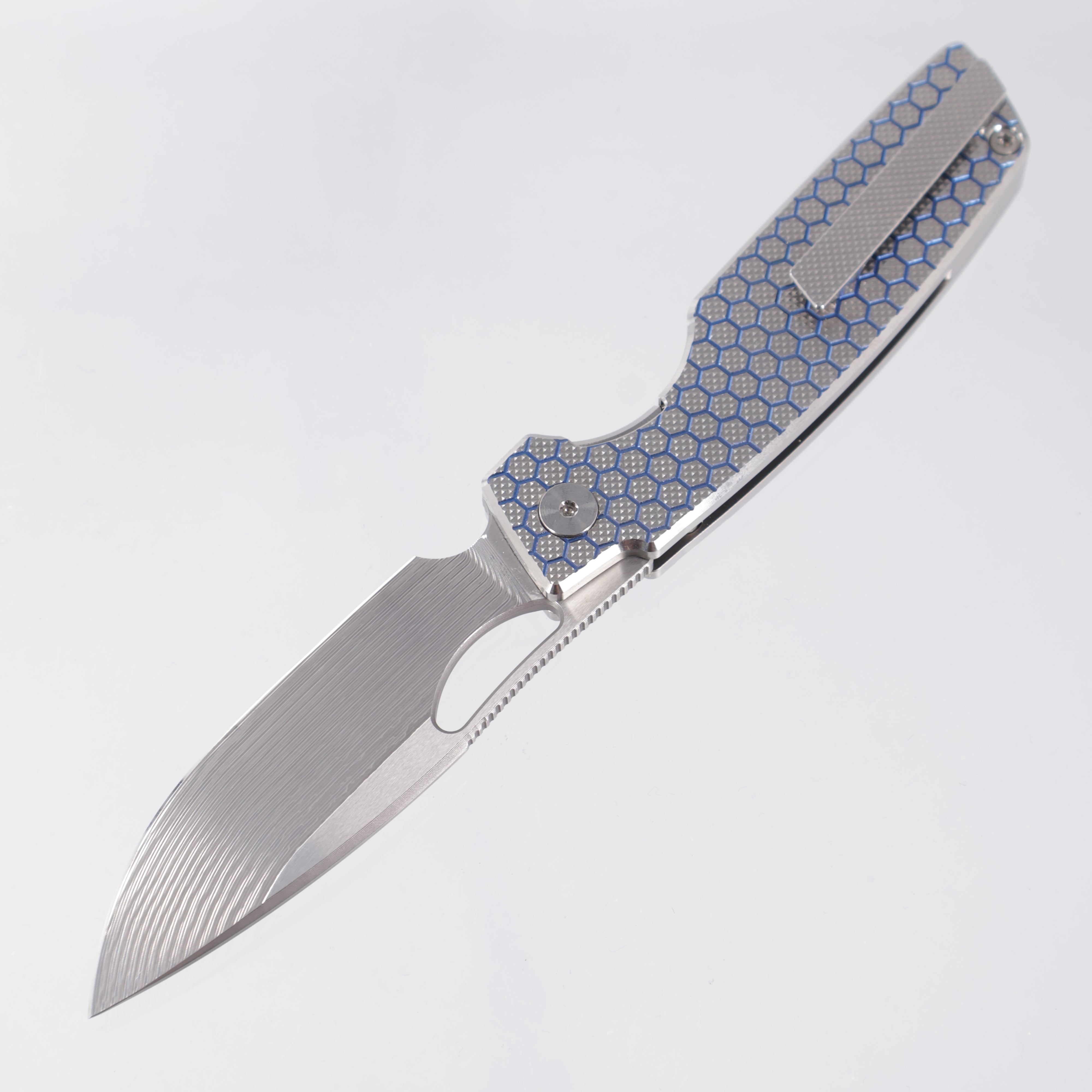 Rob Johnsons Cedar Mini #108 - Diamond Texture Ti w/ Blue Honeycomb Pattern Ano - Drakkar Damasteel