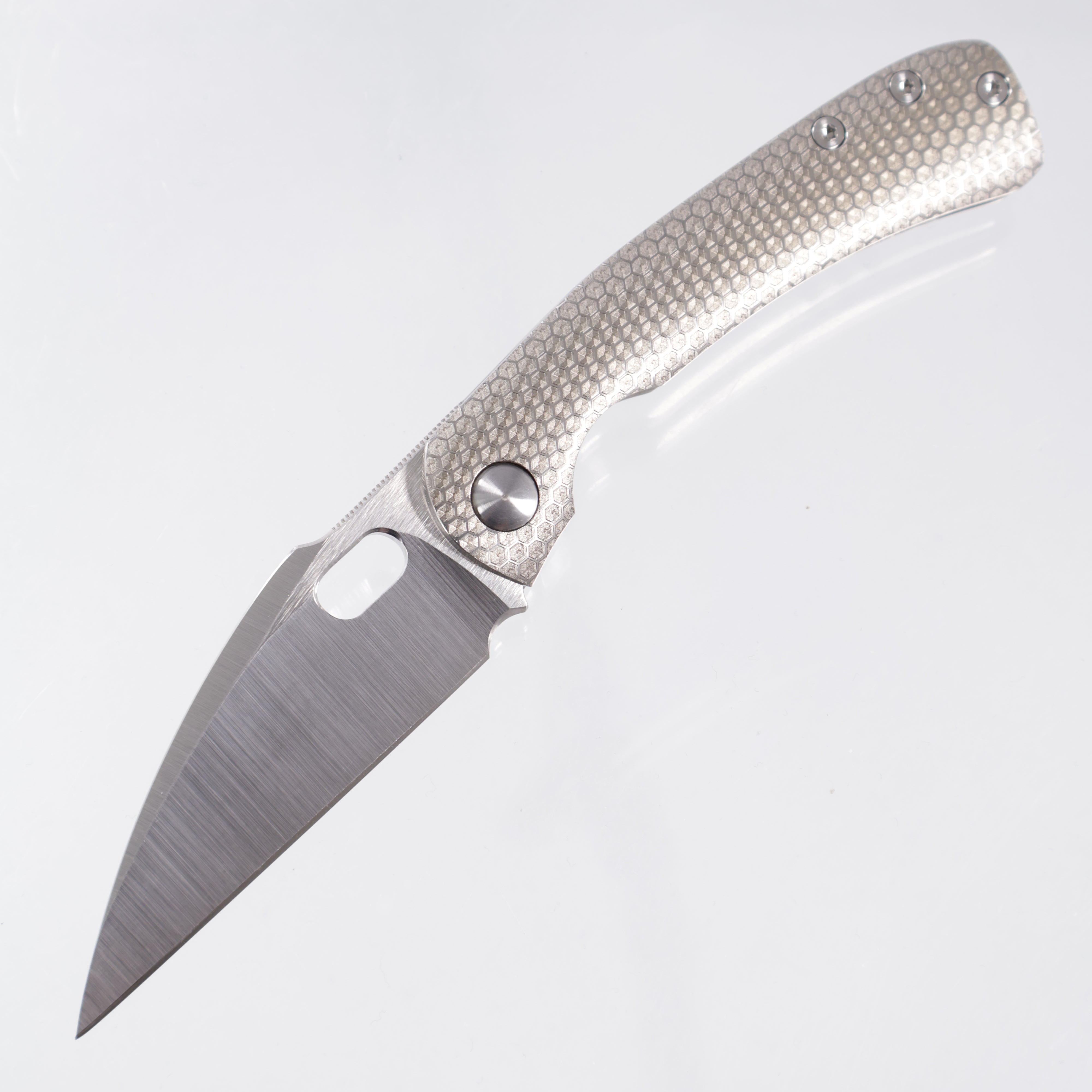 Sean O'Connell Mini Ripper - Hex Pattern Titanium w/ Crystallized Ti Clip & Floating Backspacer - Satin MagnaMax