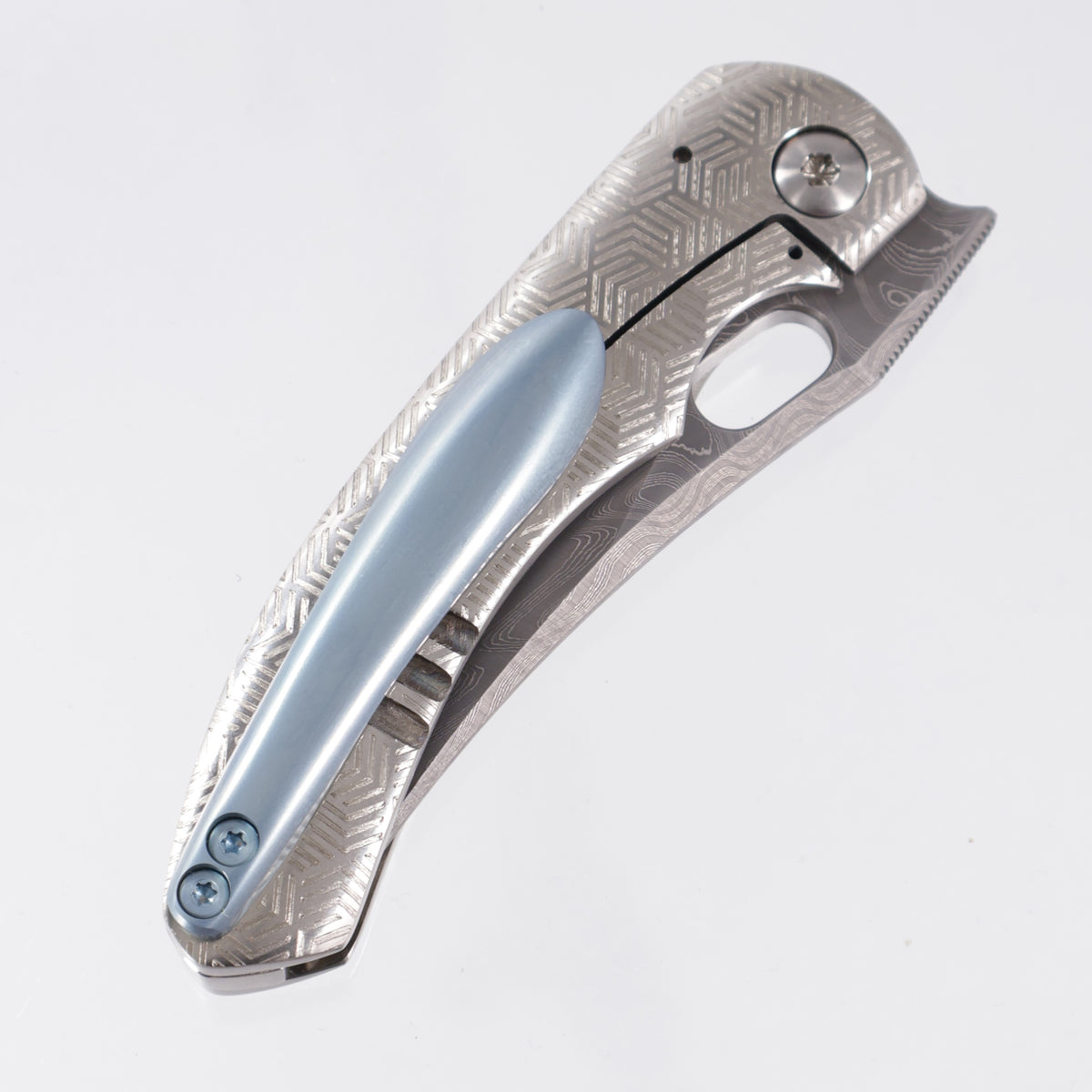 Sean O'Connell Mini P - Chevron Hex Pattern Titanium w/ Blue Ti Clip & Hardware - Damascus
