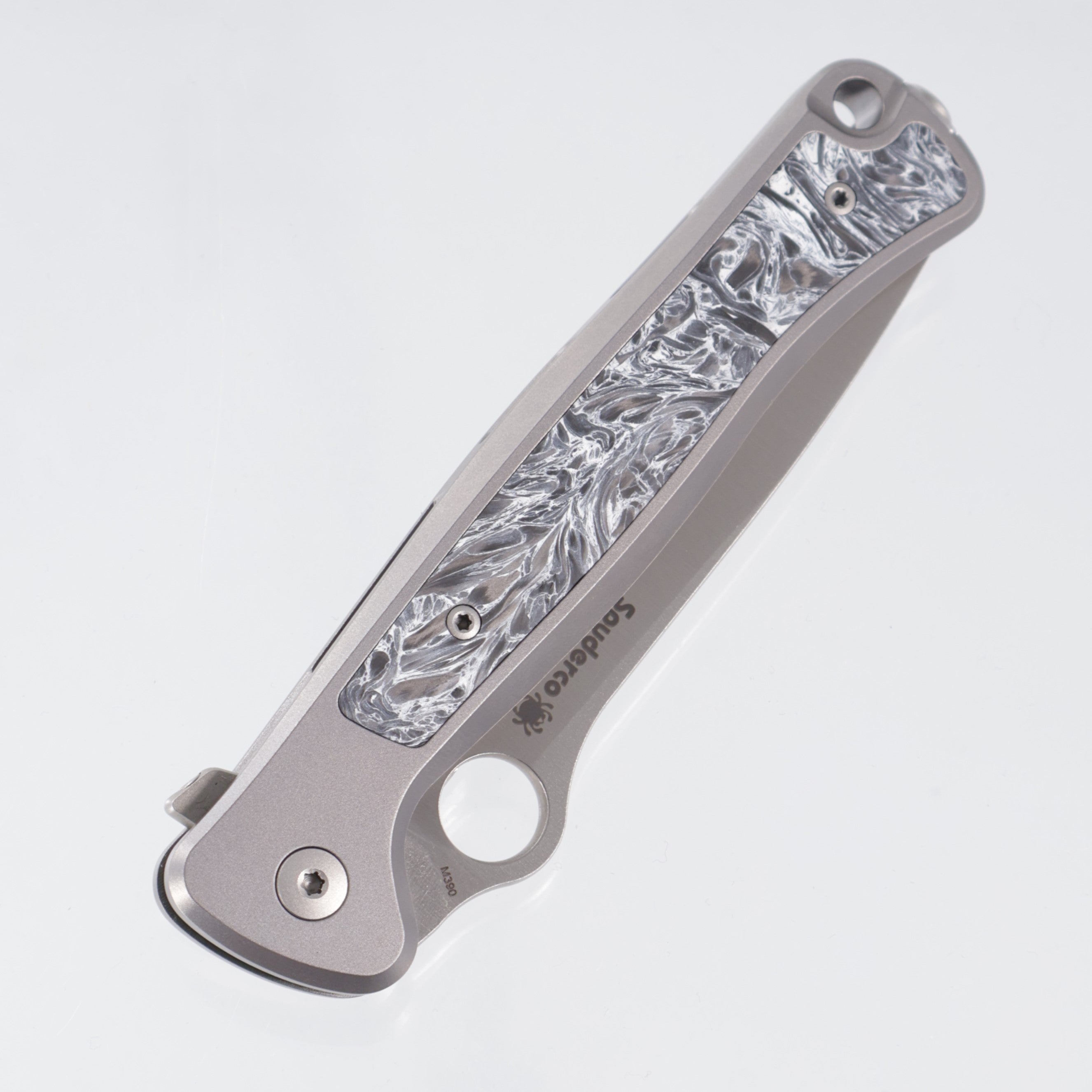 Spyderco Slym Integral - PVD Gray Titanium w/ Polar White Dark Matter Fat Carbon Inlays - Satin M390 - C271TIP