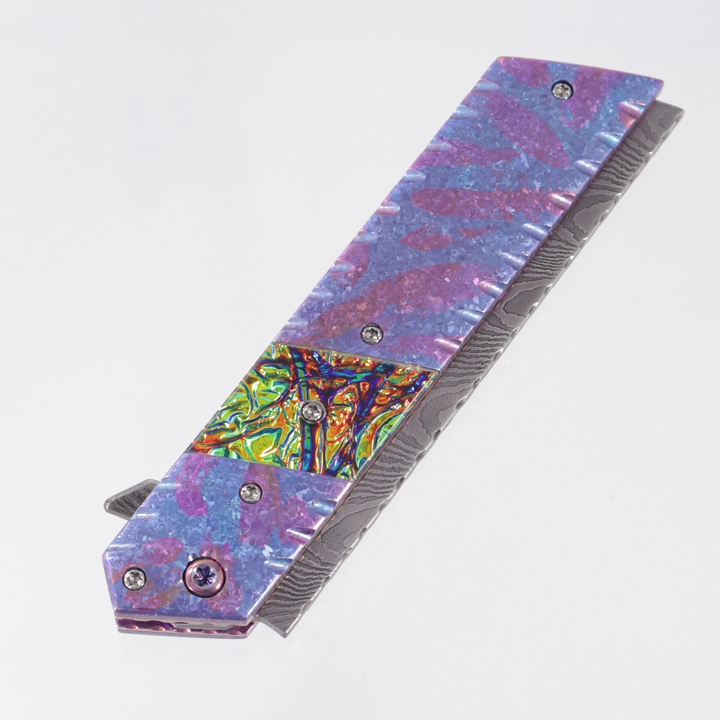 Brandon Vallotton Kaiken Flipper - Crystalized Titanium w/ Diachrolam Dragon Burl Bolsters - Timber Tiger Forge Explosion Damascus