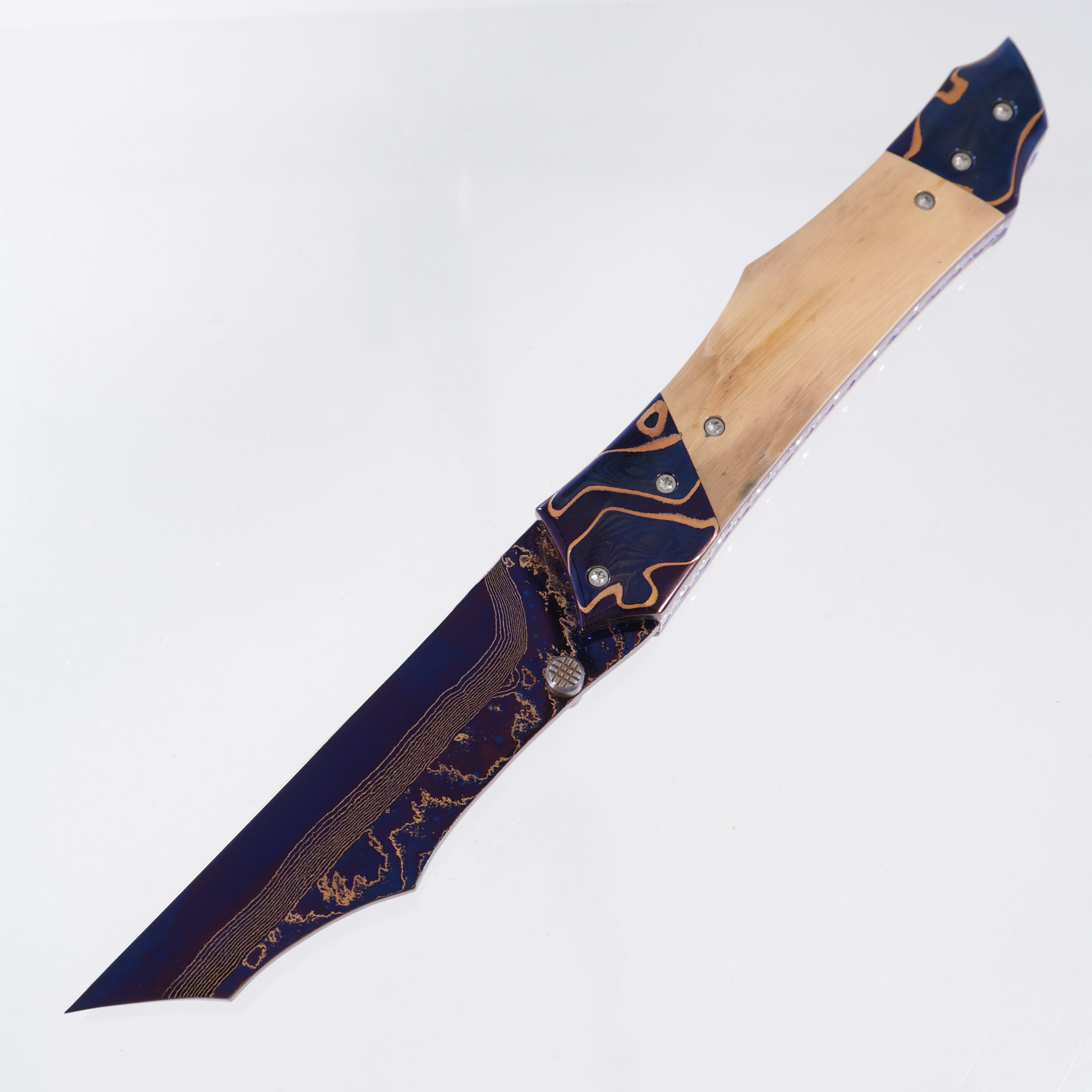 Kyle Vallotton Executioner - Mammoth Ivory w/ Baker Forge GoMai Chevron Bolsters - Baker Forge Tiger Mai Damascus