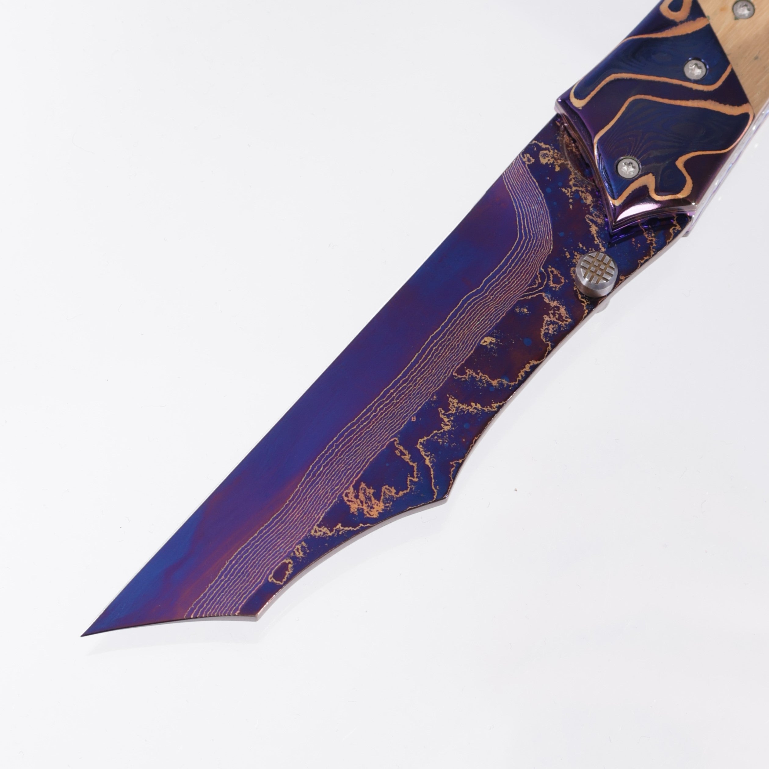 Kyle Vallotton Executioner - Mammoth Ivory w/ Baker Forge GoMai Chevron Bolsters - Baker Forge Tiger Mai Damascus