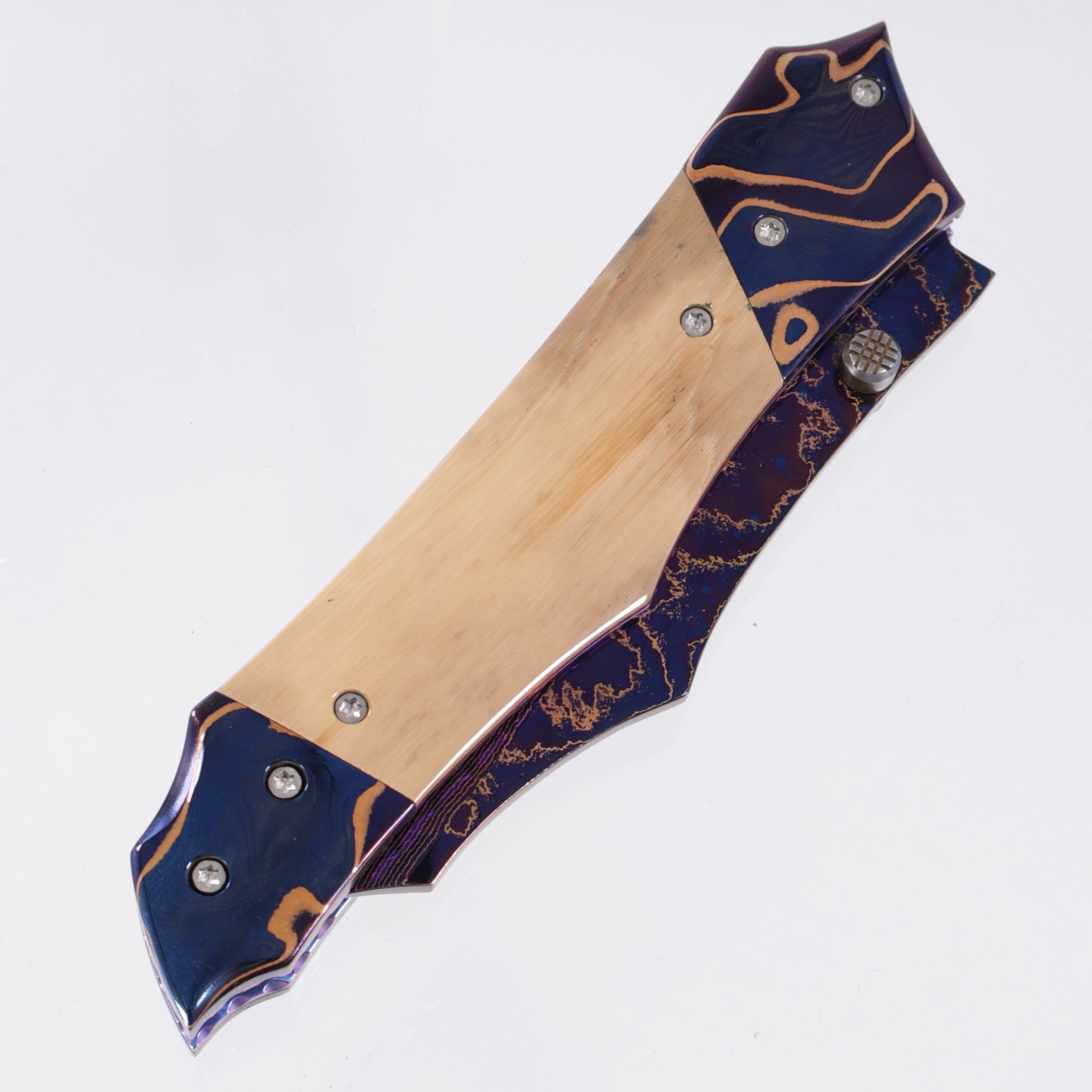 Kyle Vallotton Executioner - Mammoth Ivory w/ Baker Forge GoMai Chevron Bolsters - Baker Forge Tiger Mai Damascus
