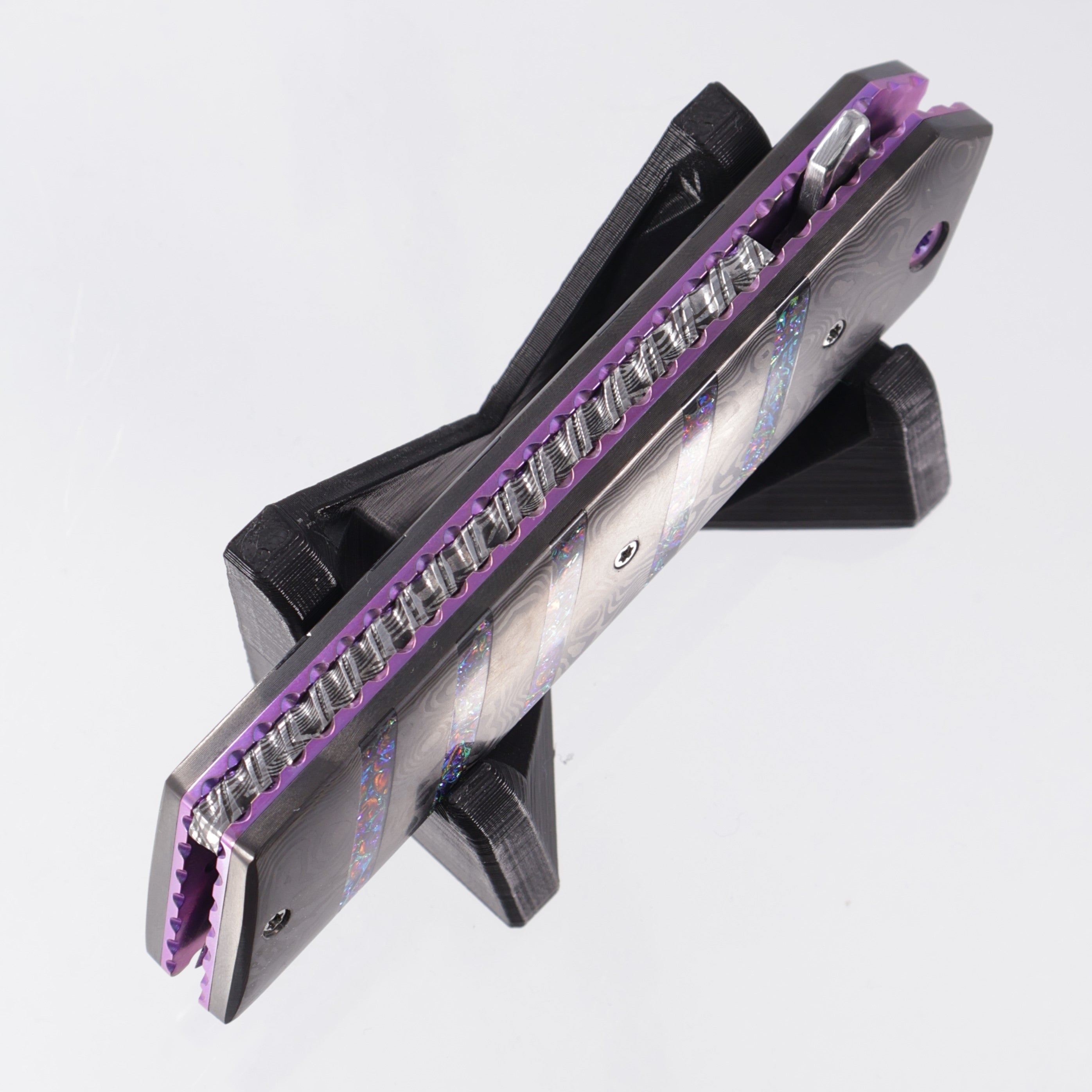 Brandon Vallotton Kaiken Flipper - Black Dunes Fat Carbon w/ Diachrolam Accents - Timber Tiger Forge Damascu