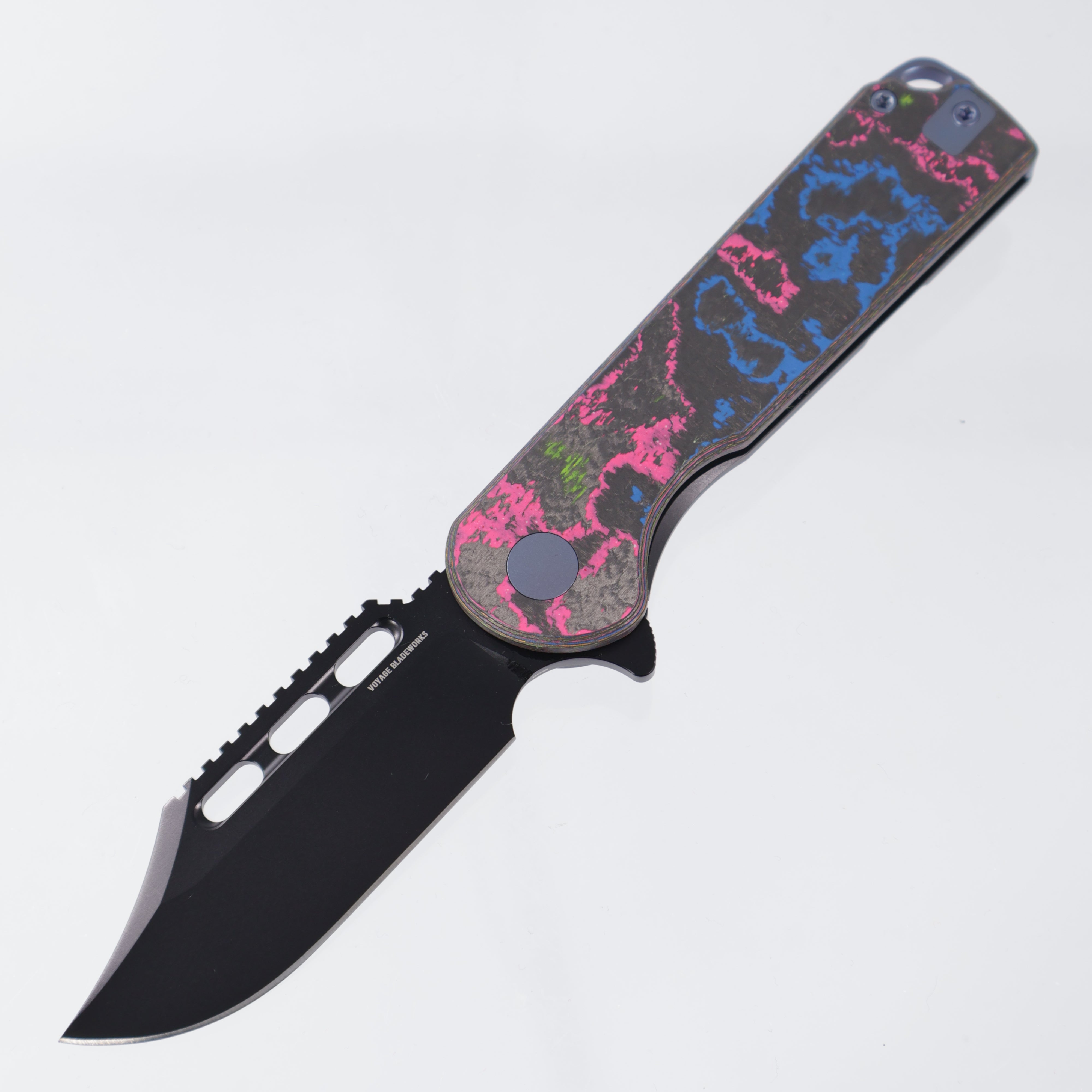 Voyage Bladeworks Avius - Clip Point 14c28n PVD - 80s CamoCarbon