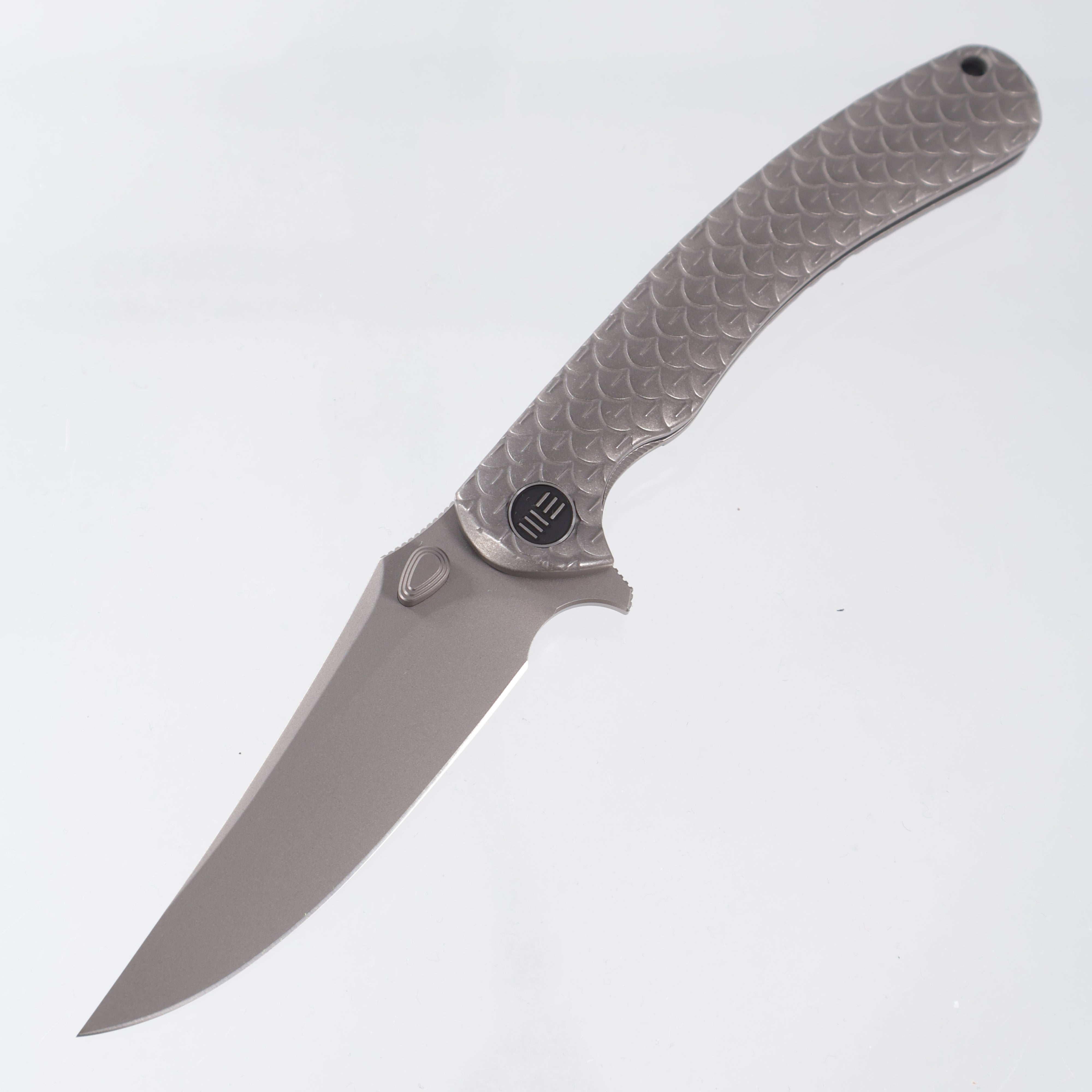 WE Knife Dracarys Limited Edition - Stonewash Gray Titanium Handle - Stonewash M390 - WE25061B-1