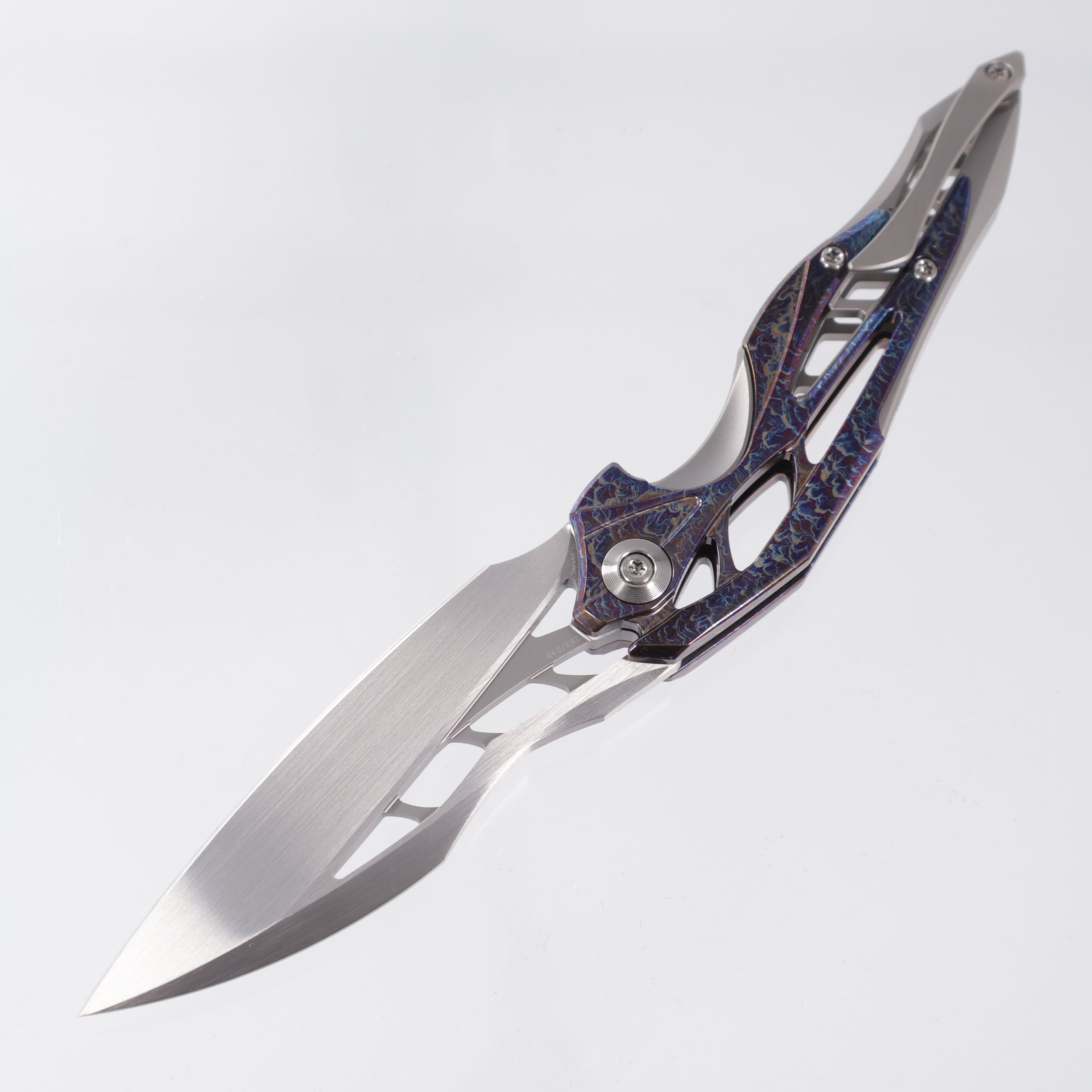 WE Knife Arrakis Integral - Stonewash Titanium Frame w/ Flamed Titanium Inlays - Hand Rubbed Satin Vanax Blade - 906K