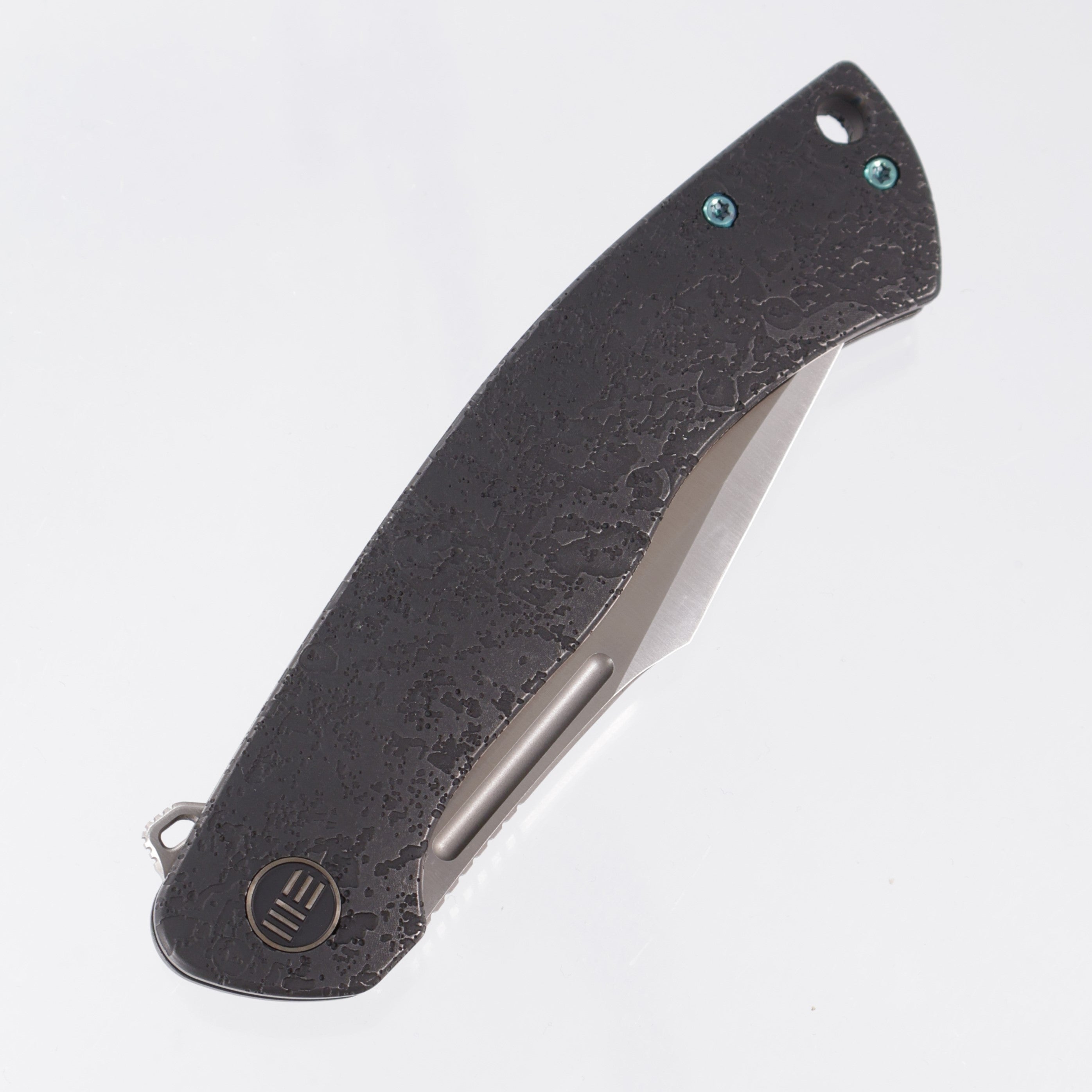 WE Knife Essential Knight - Black Textured Titanium w/ Teal Anodized Hardware - Satin M390 - WE24003-1