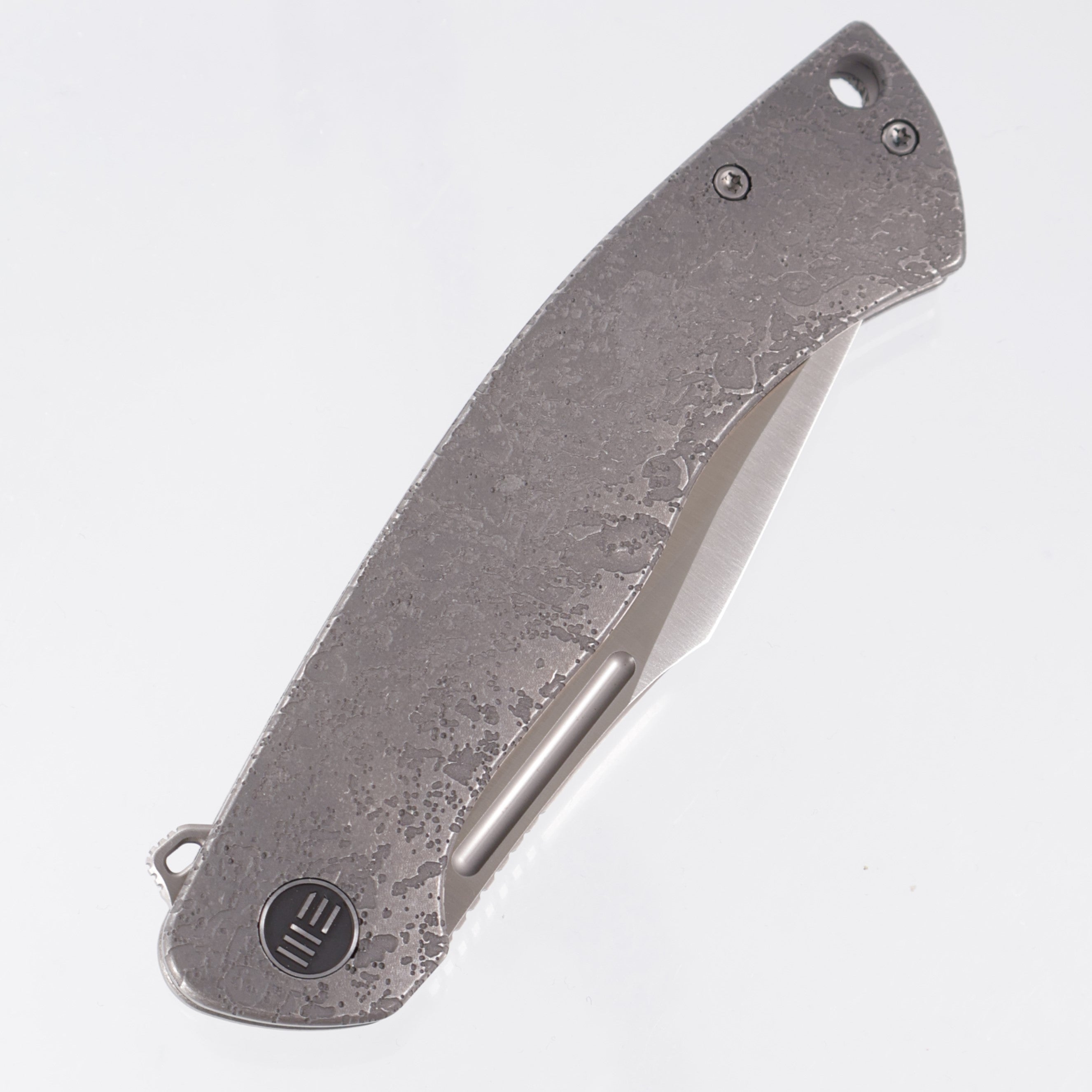 WE Knife Essential Knight - Stonewash Titanium w/ Beadblast Hardware - Satin M390 - WE24003-3