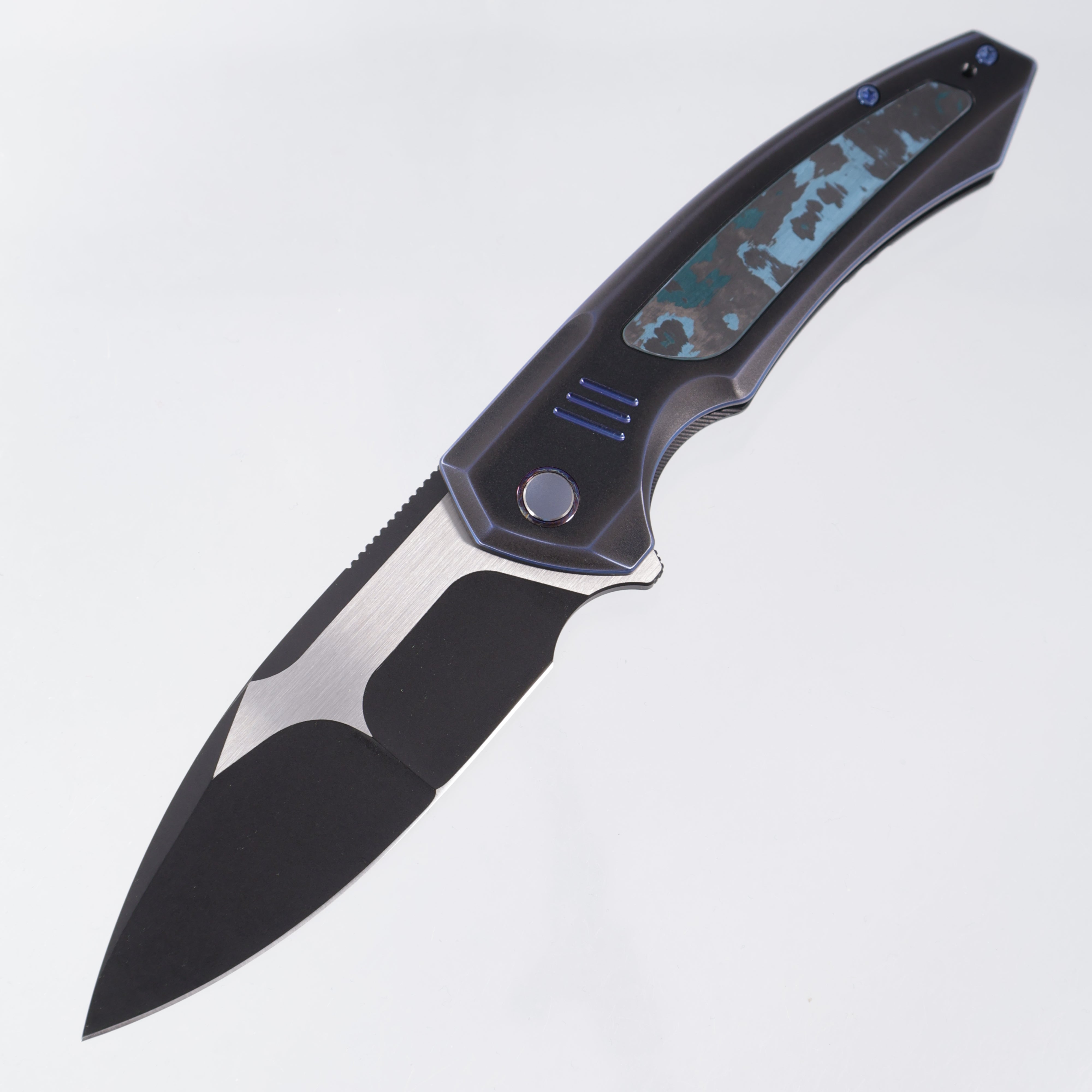 WE Knife Hyperactive - Black & Blue Titanium w/ Artic Storm Fat Carbon Inlays - Black Stonewash & Satin Vanax - WE23030-3