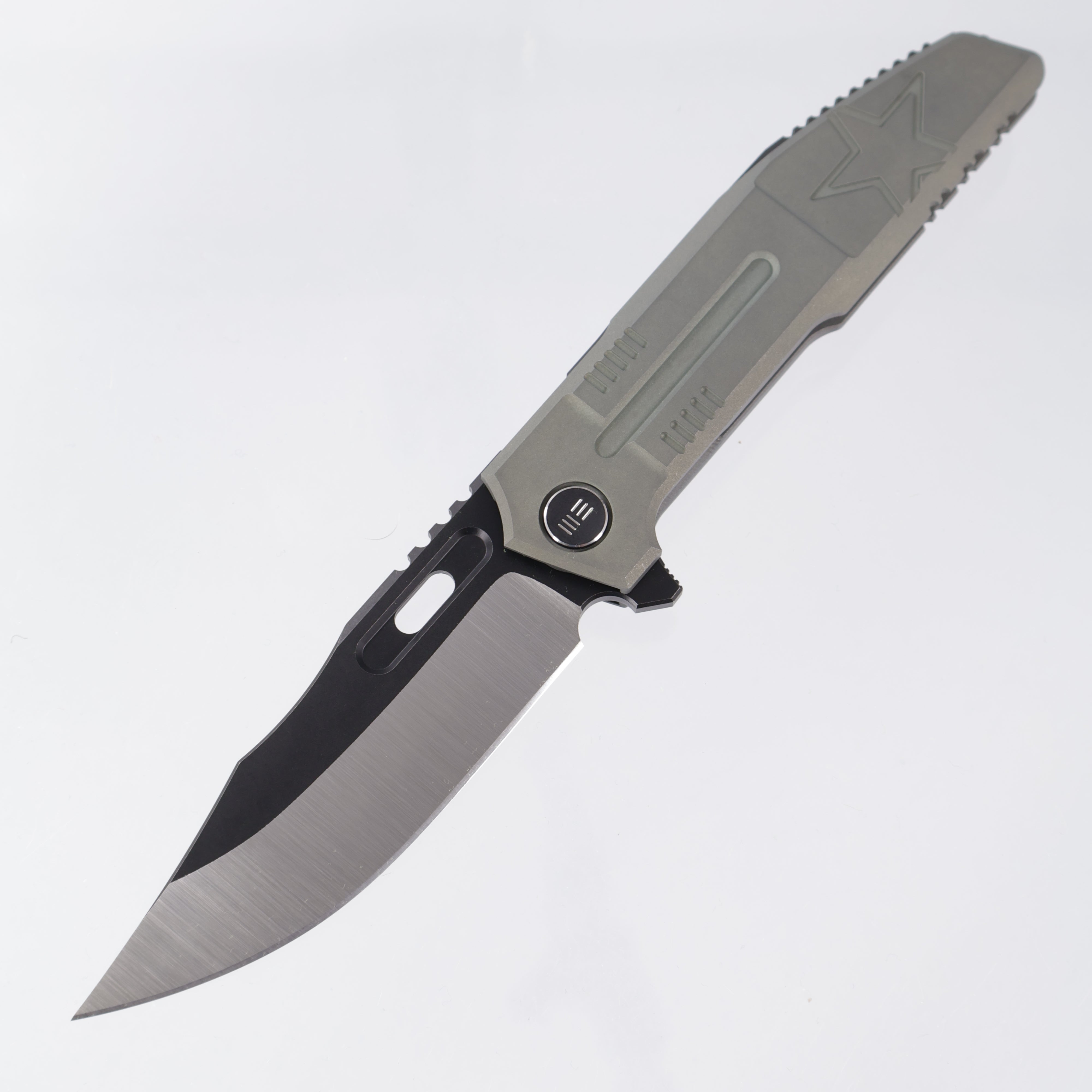 WE Knife Barracks - Dark Olive Titanium - Satin & Black Stonewash M390 - WE25078-1