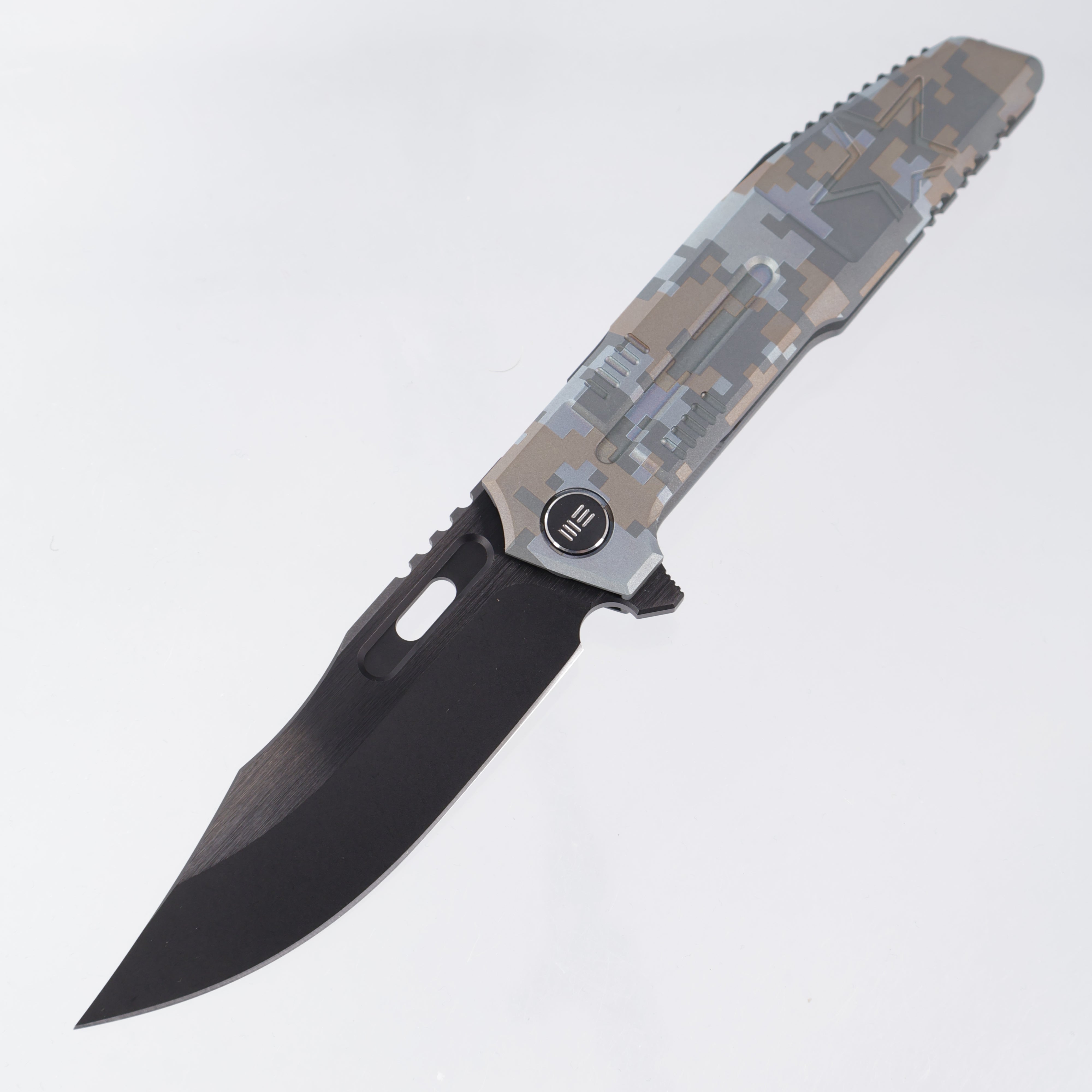 WE Knife Barracks - Pixel Pattern Digi-Cam Titanium - Black Stonewash M390 - WE25078-3
