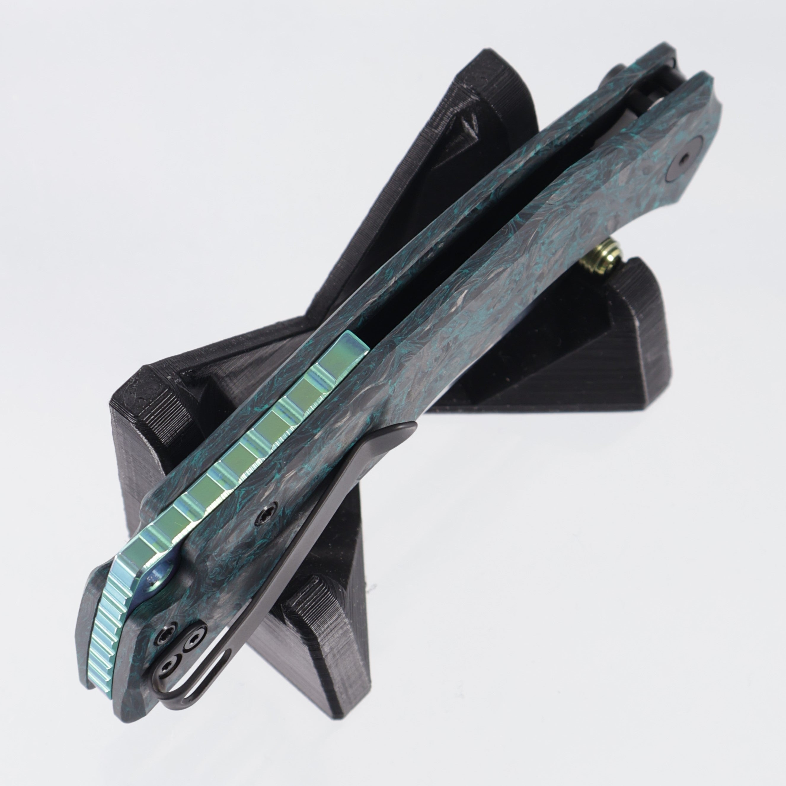 Wixco Jugger - Teal Shredded Carbon Fiber w/ Green Ti Accents - Satin N690 - WX22-B