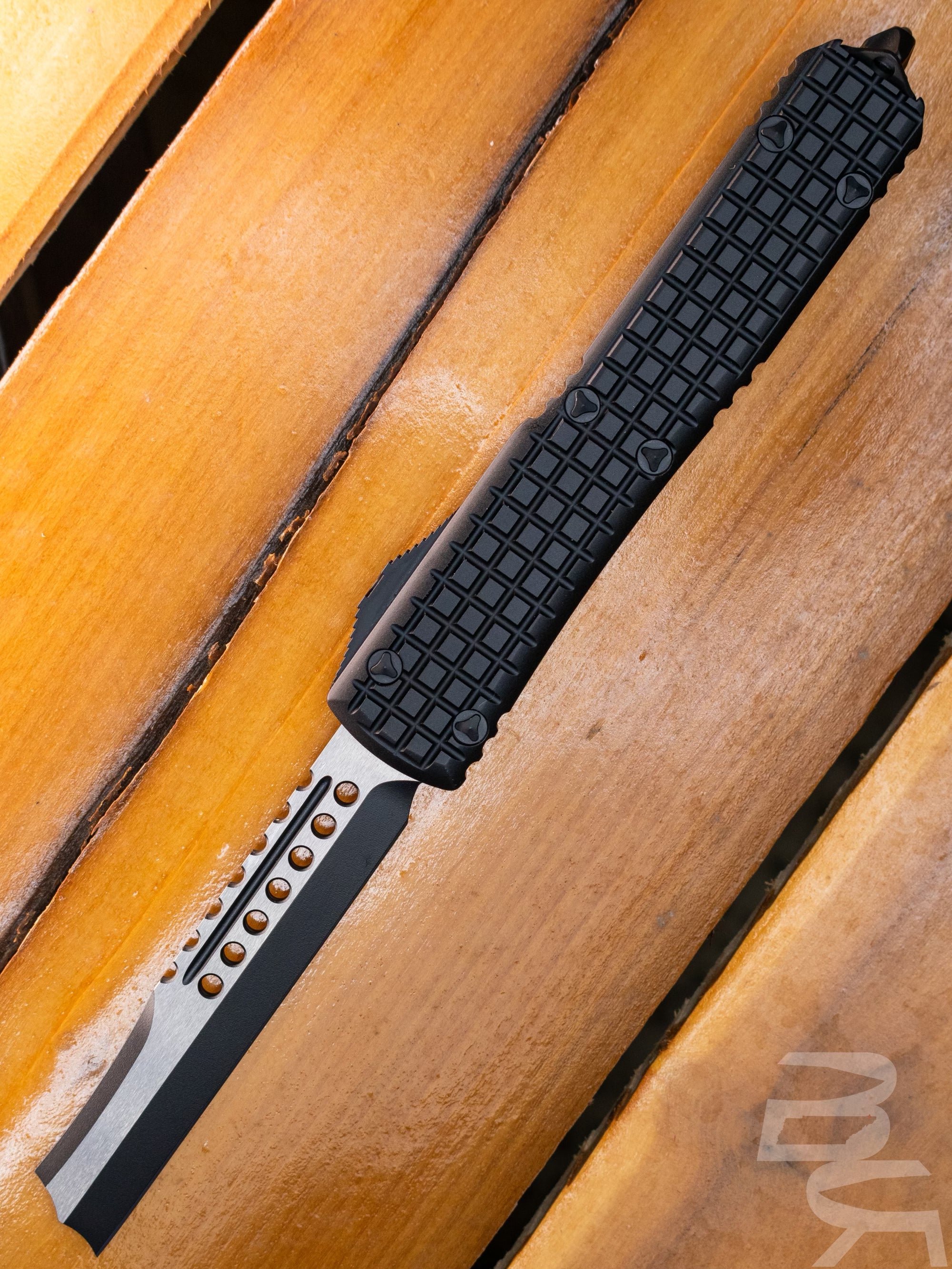 Microtech Ultratech Hellhound Razor Frag Tactical Standard Signature Series 119R-1TFRS