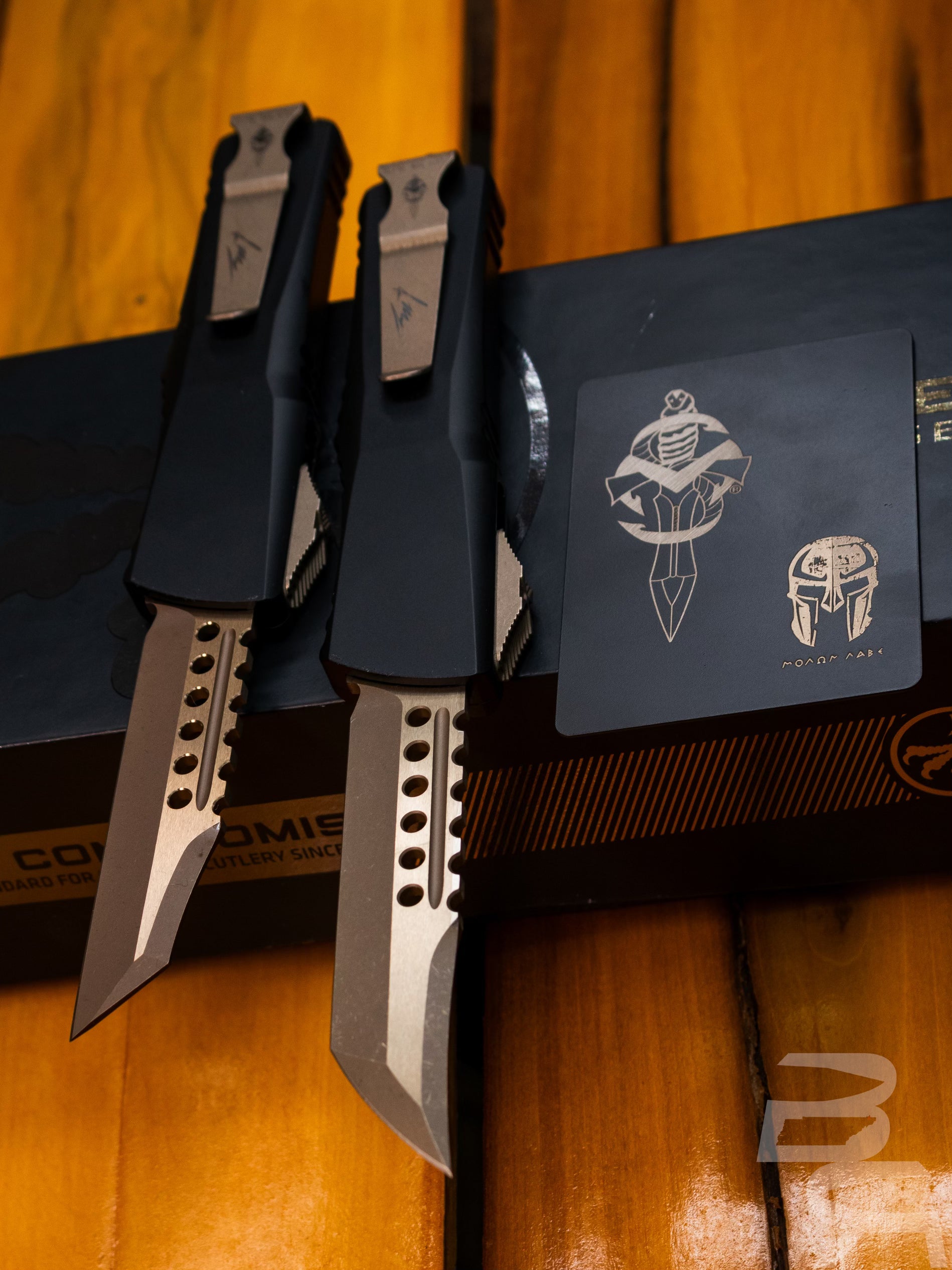 Microtech Combat Troodon Molon Labe Hellhound+Warhound OTF Automatic Knife Set