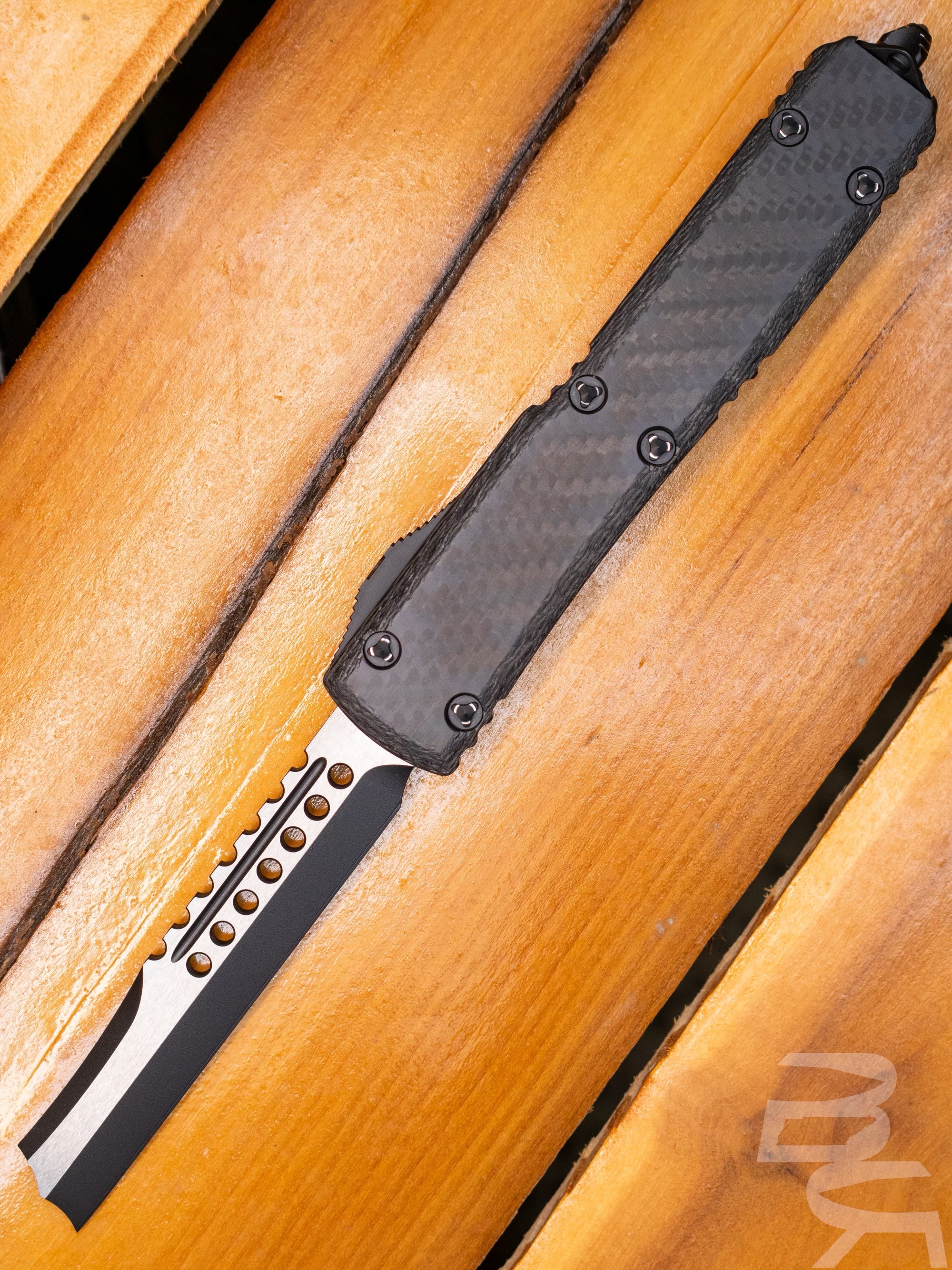 Microtech Ultratech Hellhound Razor Carbon Fiber Tactical 119R-1CFS