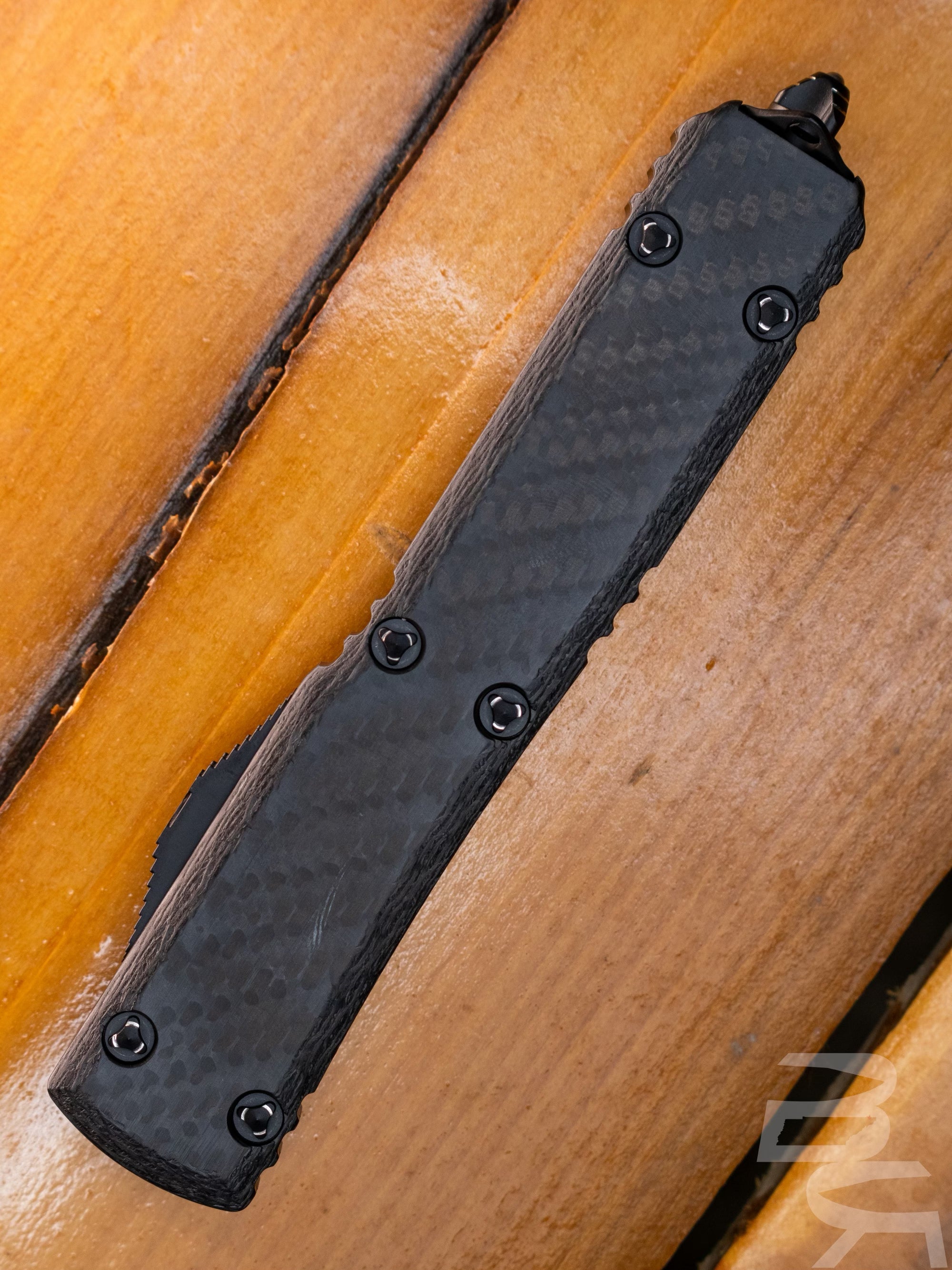 Microtech Ultratech Hellhound Razor Carbon Fiber Tactical 119R-1CFS