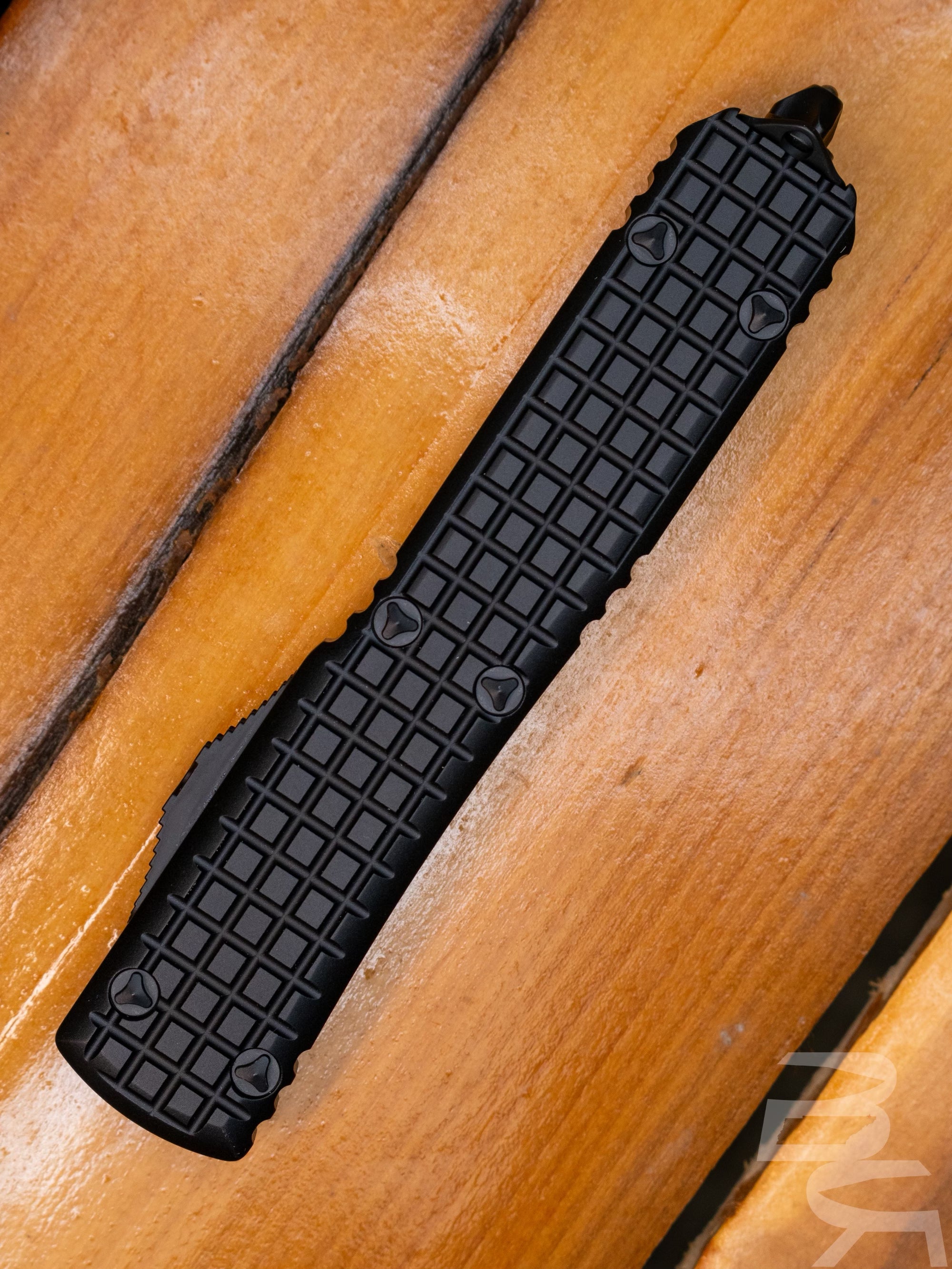 Microtech Ultratech Hellhound Razor Frag Tactical Standard Signature Series 119R-1TFRS