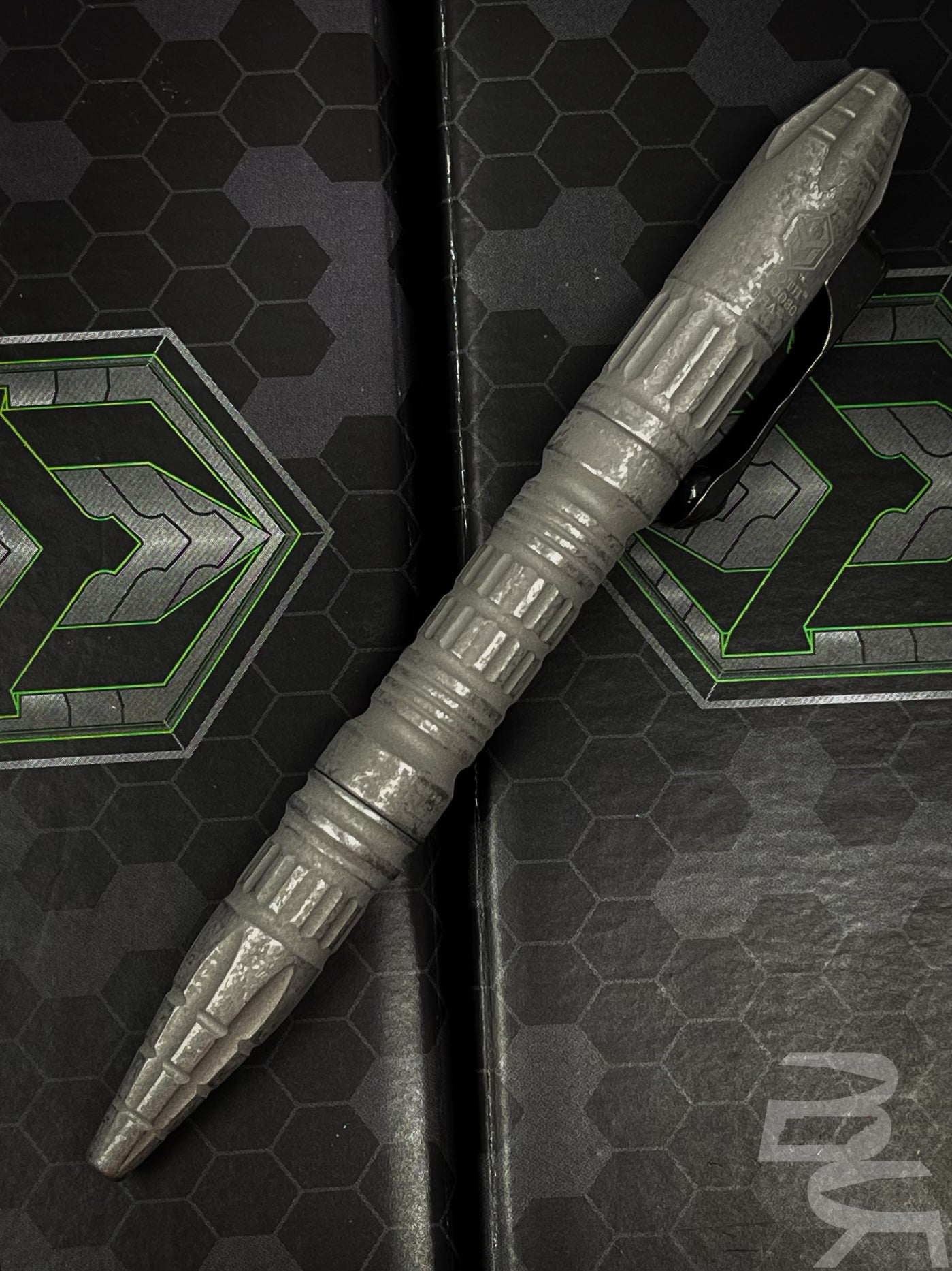 Heretic Thoth Blizzard Winter Aluminum Tactical Pen
