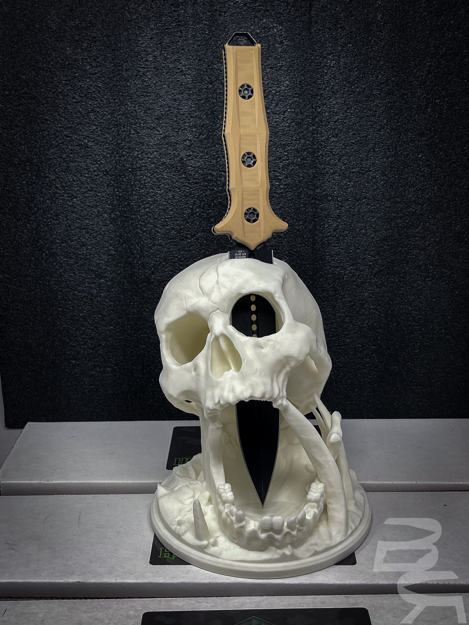 Heretic Nephilim Double Edge Battleworn Black Flat Dark Earth G10