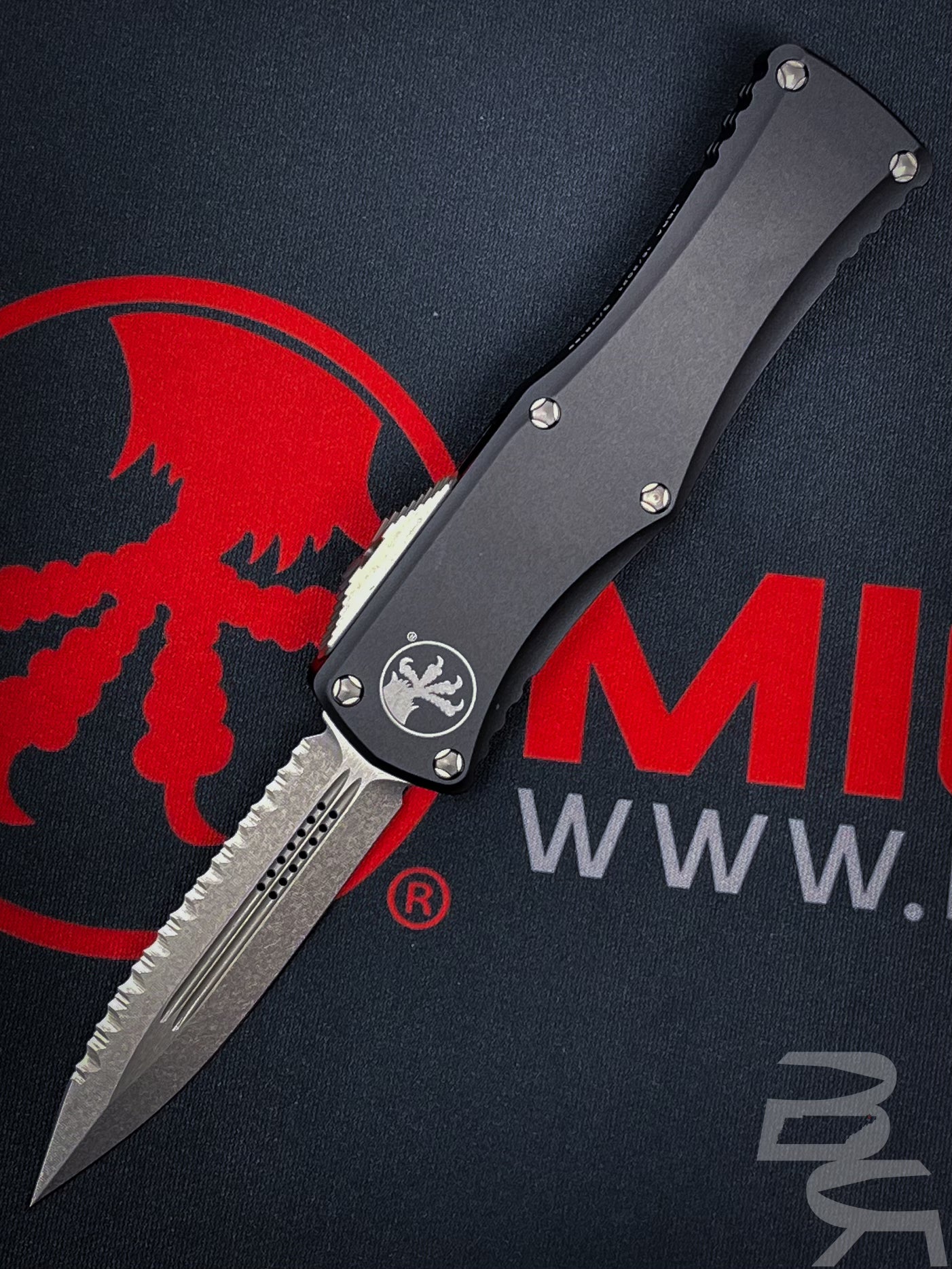 Microtech Hera D/E Stonewash Full Serrated – BR-OP