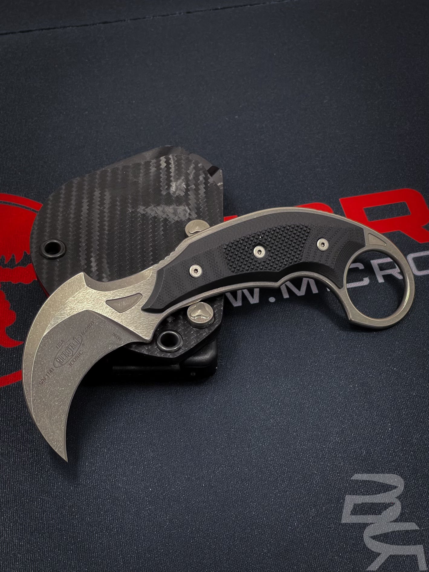 Microtech / Bastinelli Fixed Iconic RH